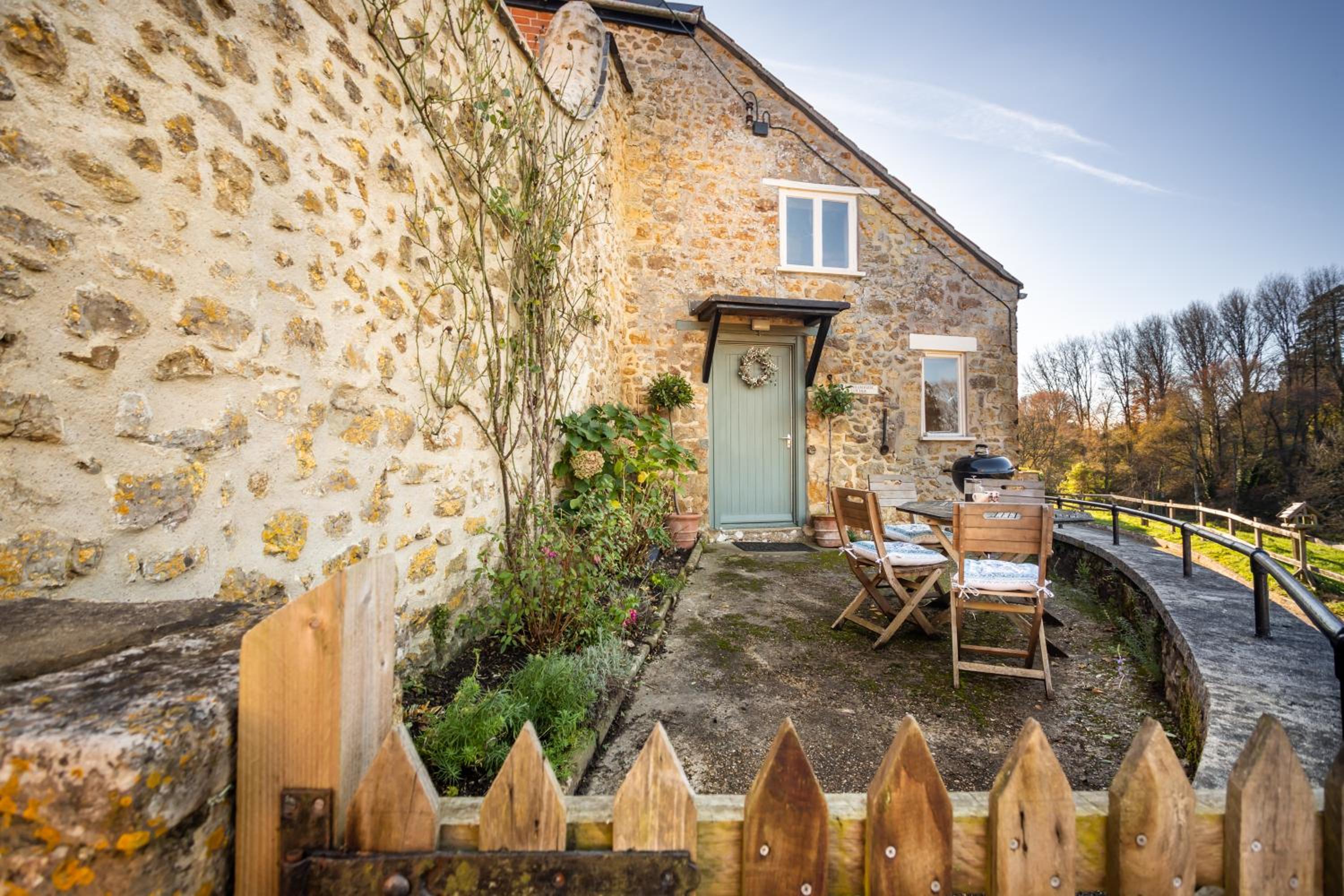 Parnham Cottage view 3
