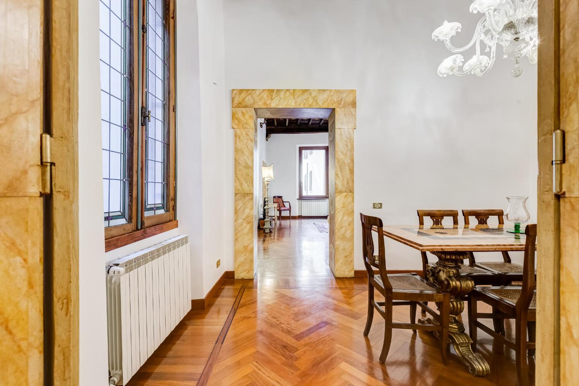 Historical apartment few steps from Piazza Navona