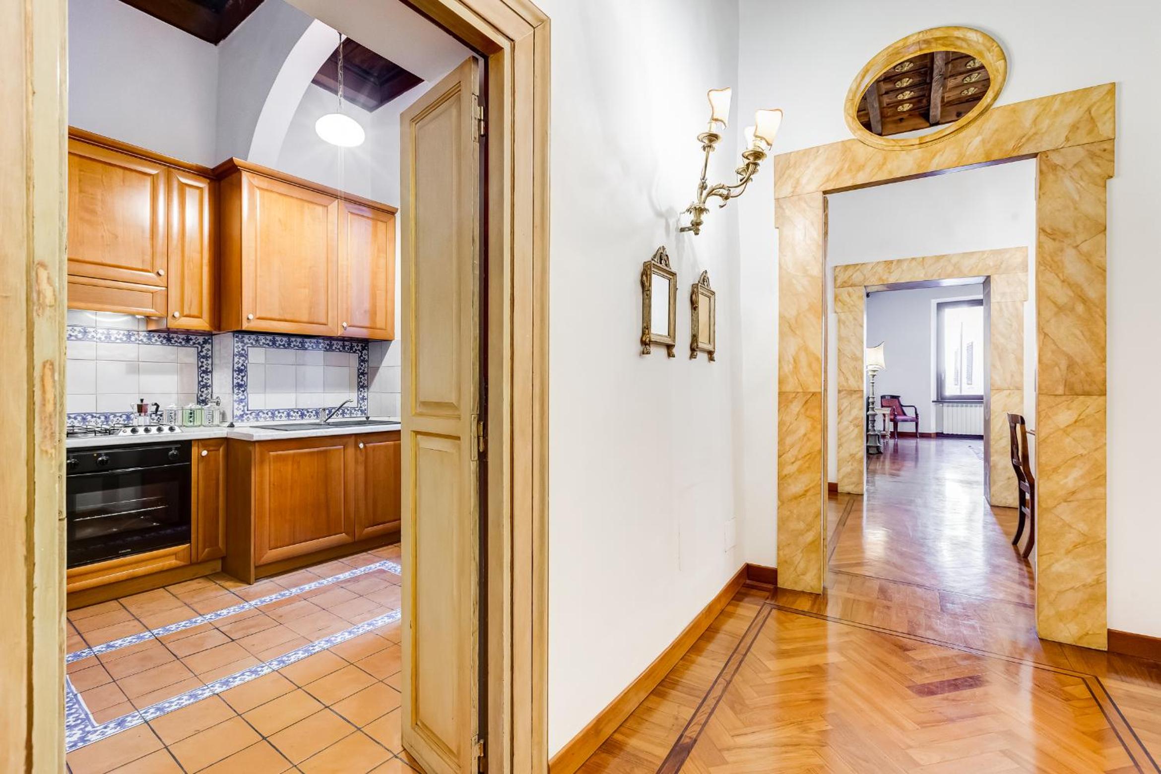 Historical apartment few steps from Piazza Navona