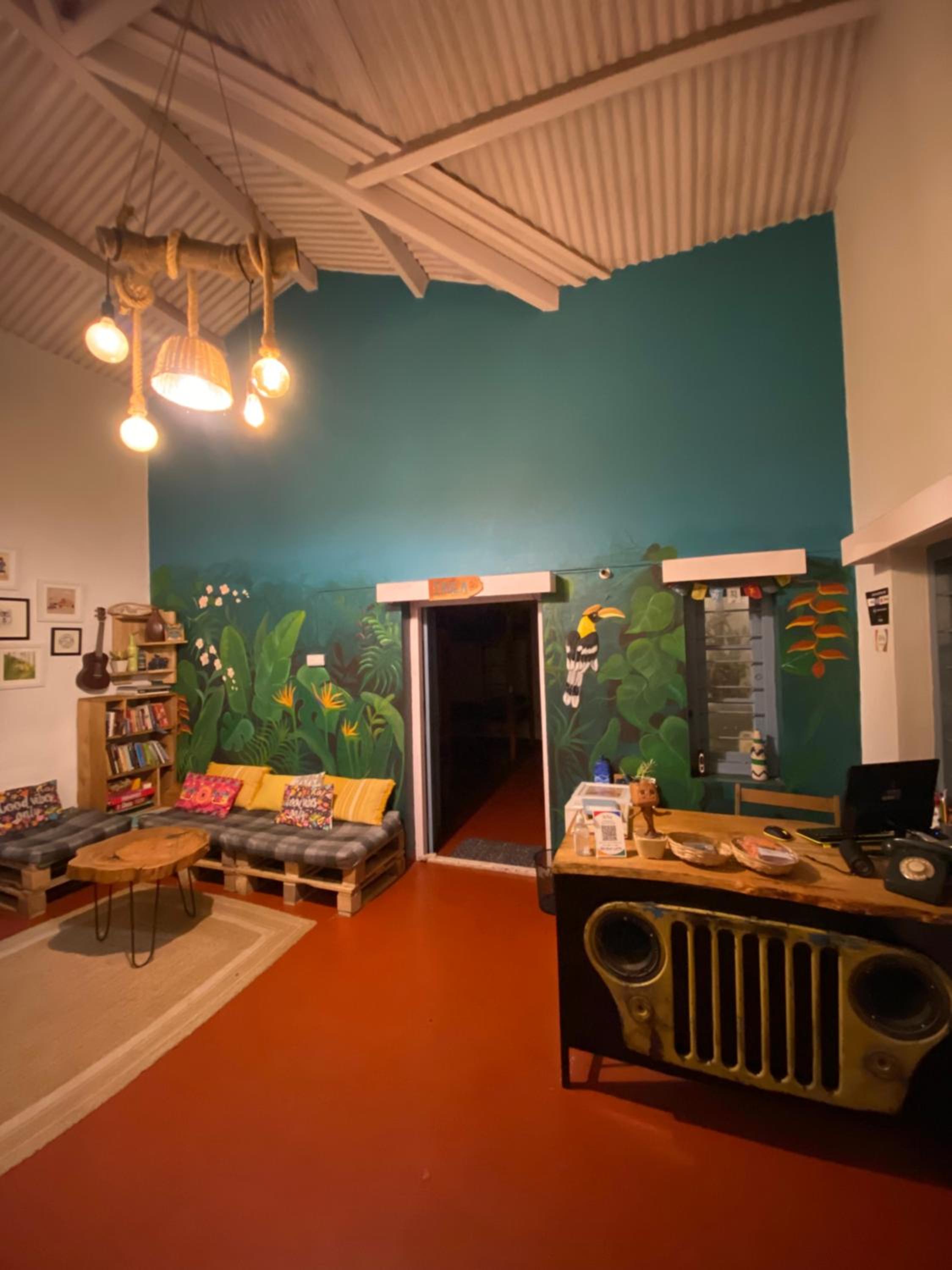 The Birdhouse Backpackers Hostel view 4