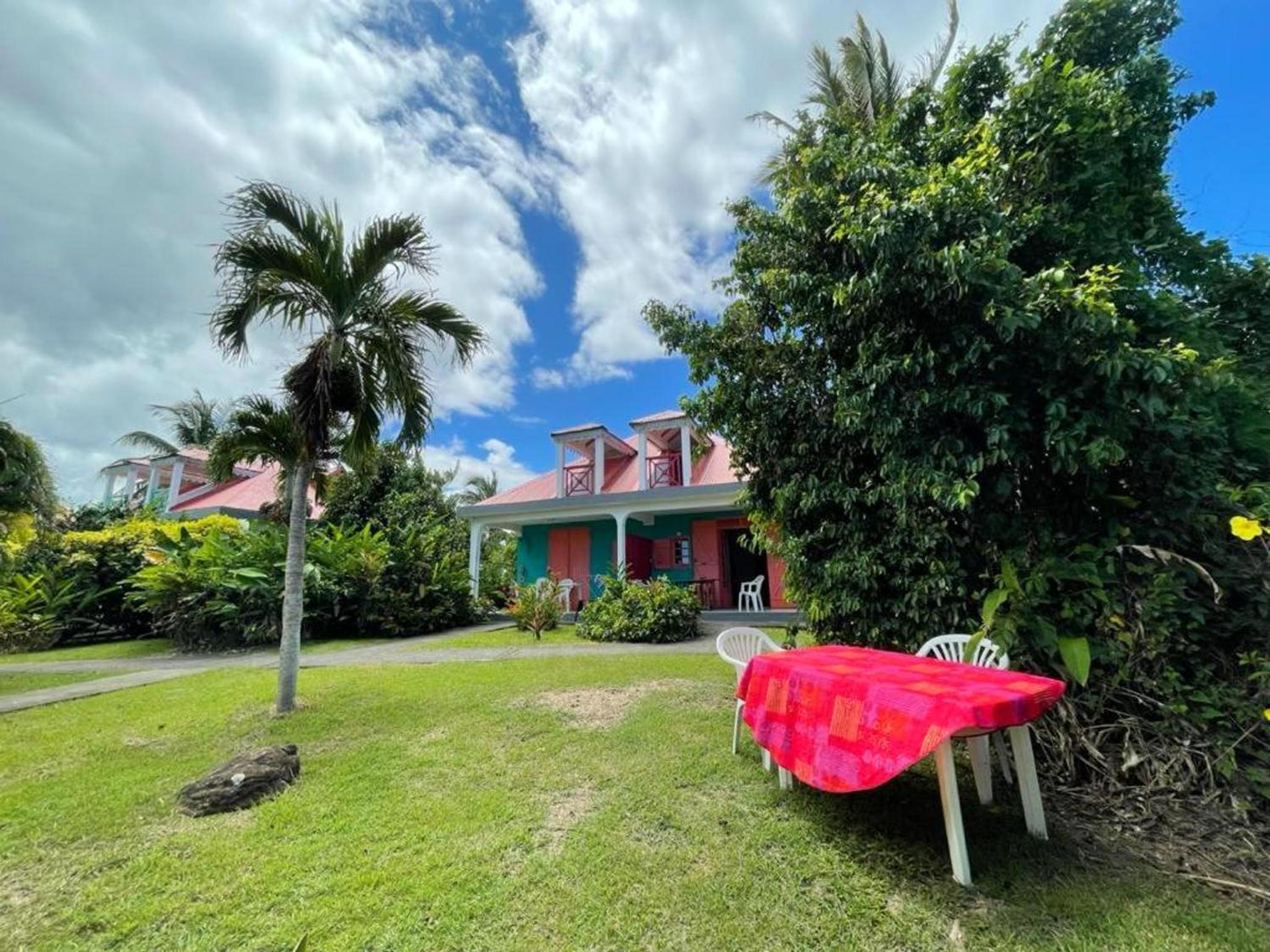 Maison agreable Sainte Rose + Piscine