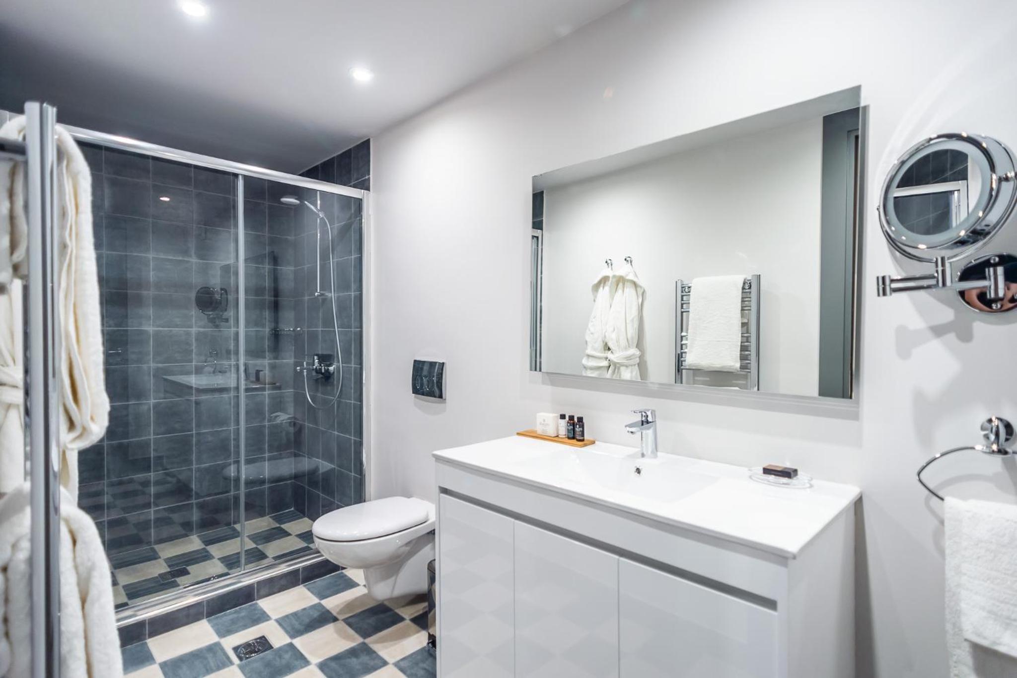33SolonosSuites