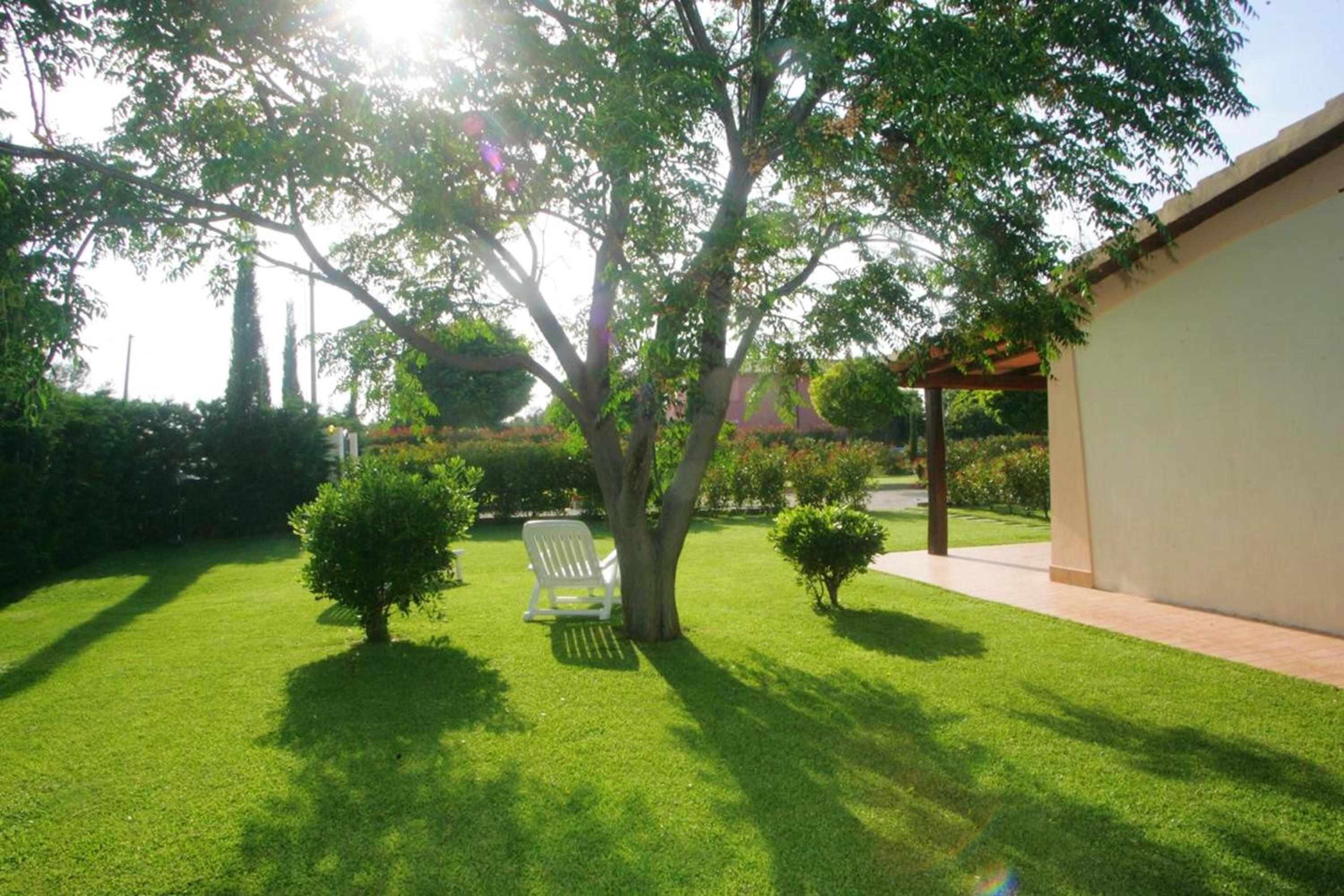 Studio with Terrace in Pescia Romana - 28 m² + Parking Included view 2