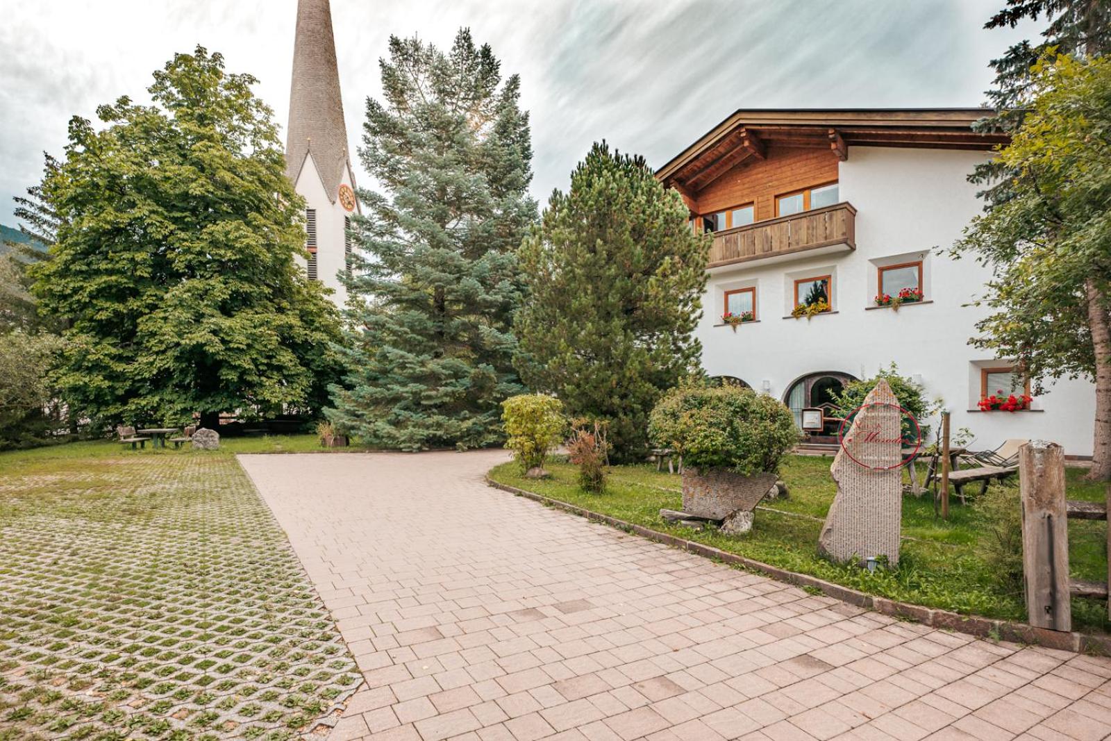 Villa Moroder view 3