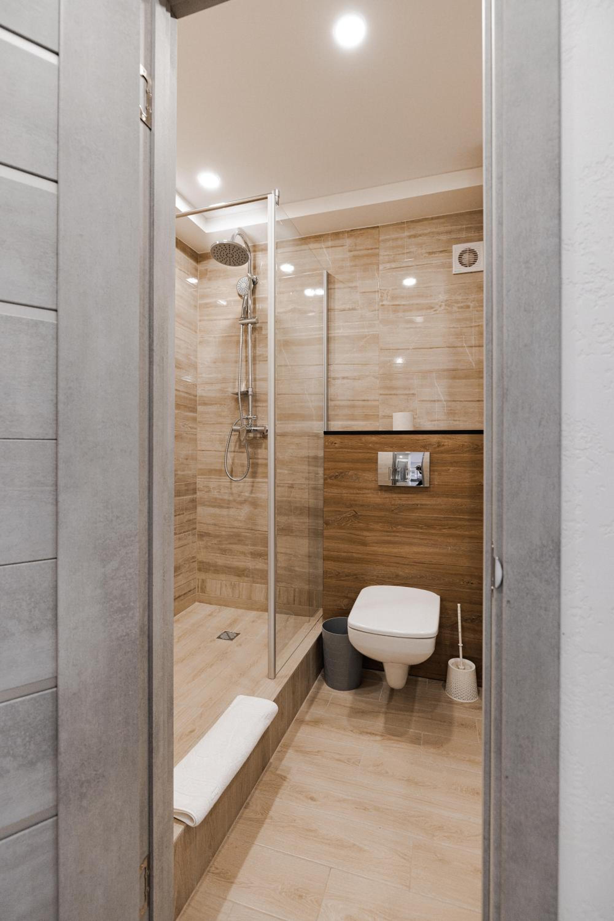 CityApartments Kyiv Obolon view 5