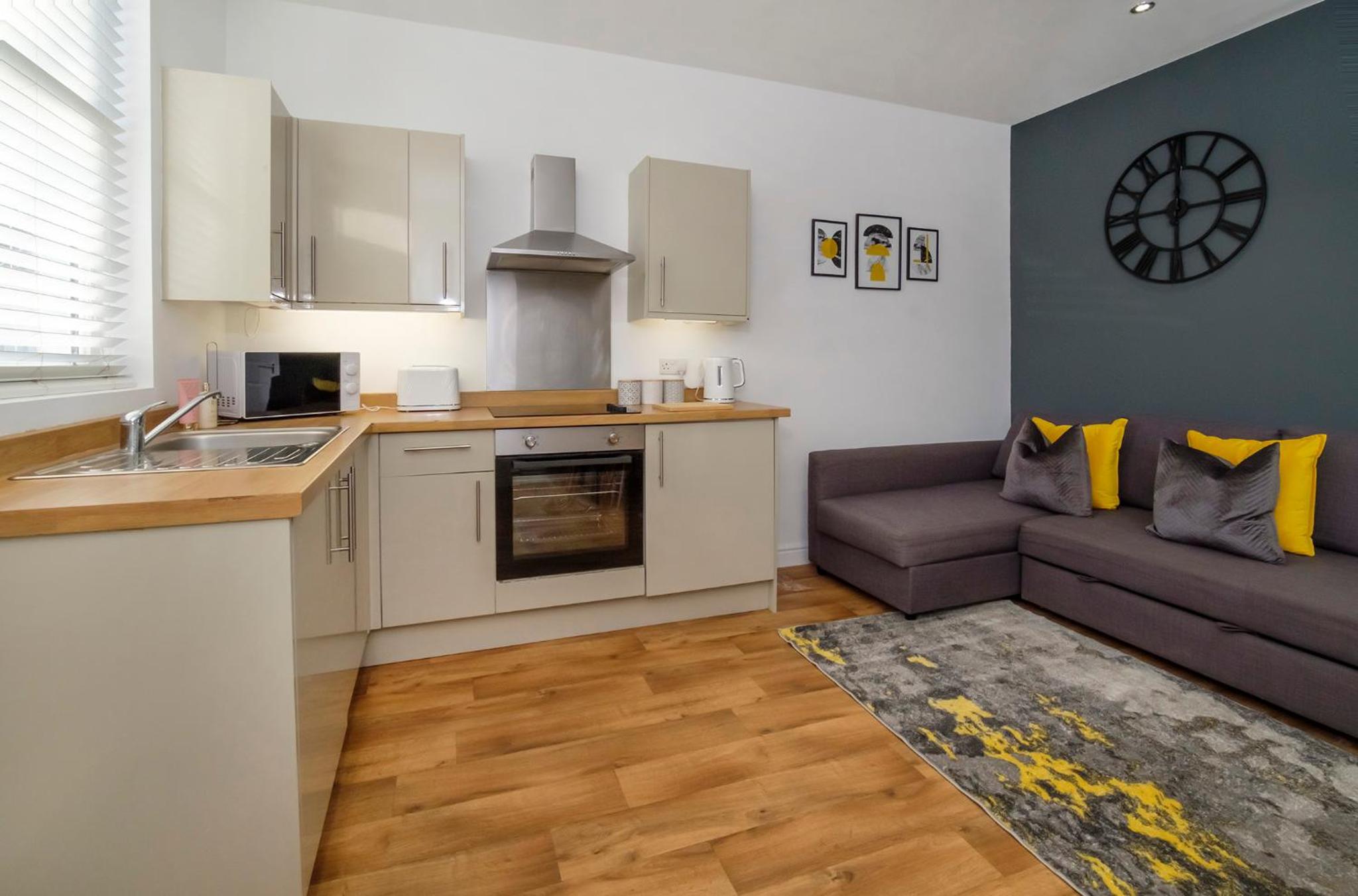 Henry Court Apartment 2 view 3