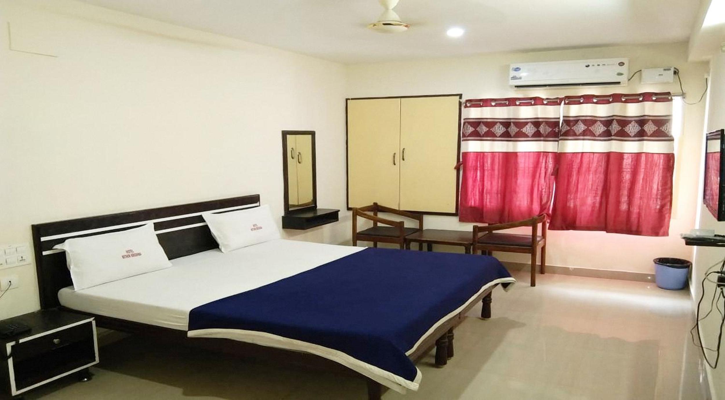 Hotel Nithin Krishna Tirupati, Opp Vishnu Nivasam, Walkable distance from tirupati railway station view 2
