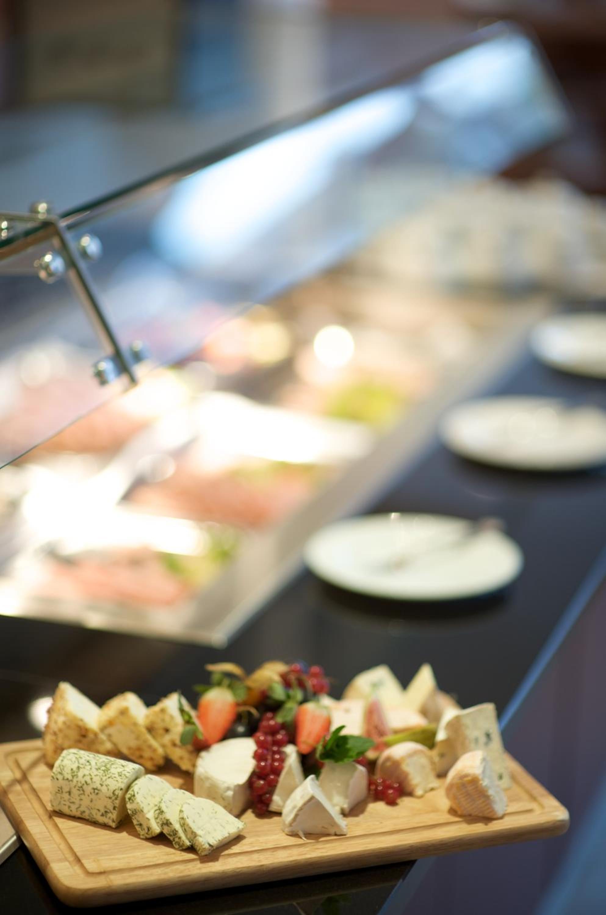 Dresden Vacations - Ramada by Wyndham Dresden - Property Image 15