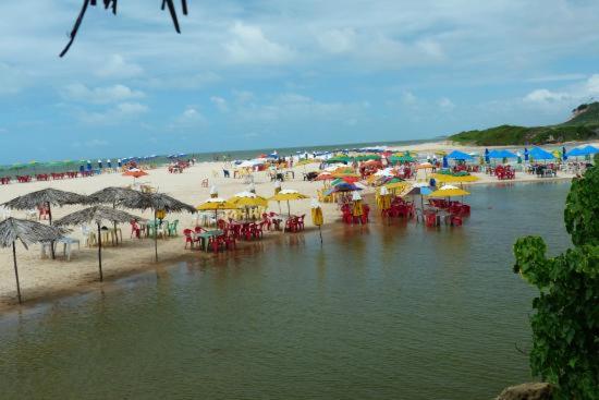 Casa completa com piscina e área de laser completa na praia BELA - PB