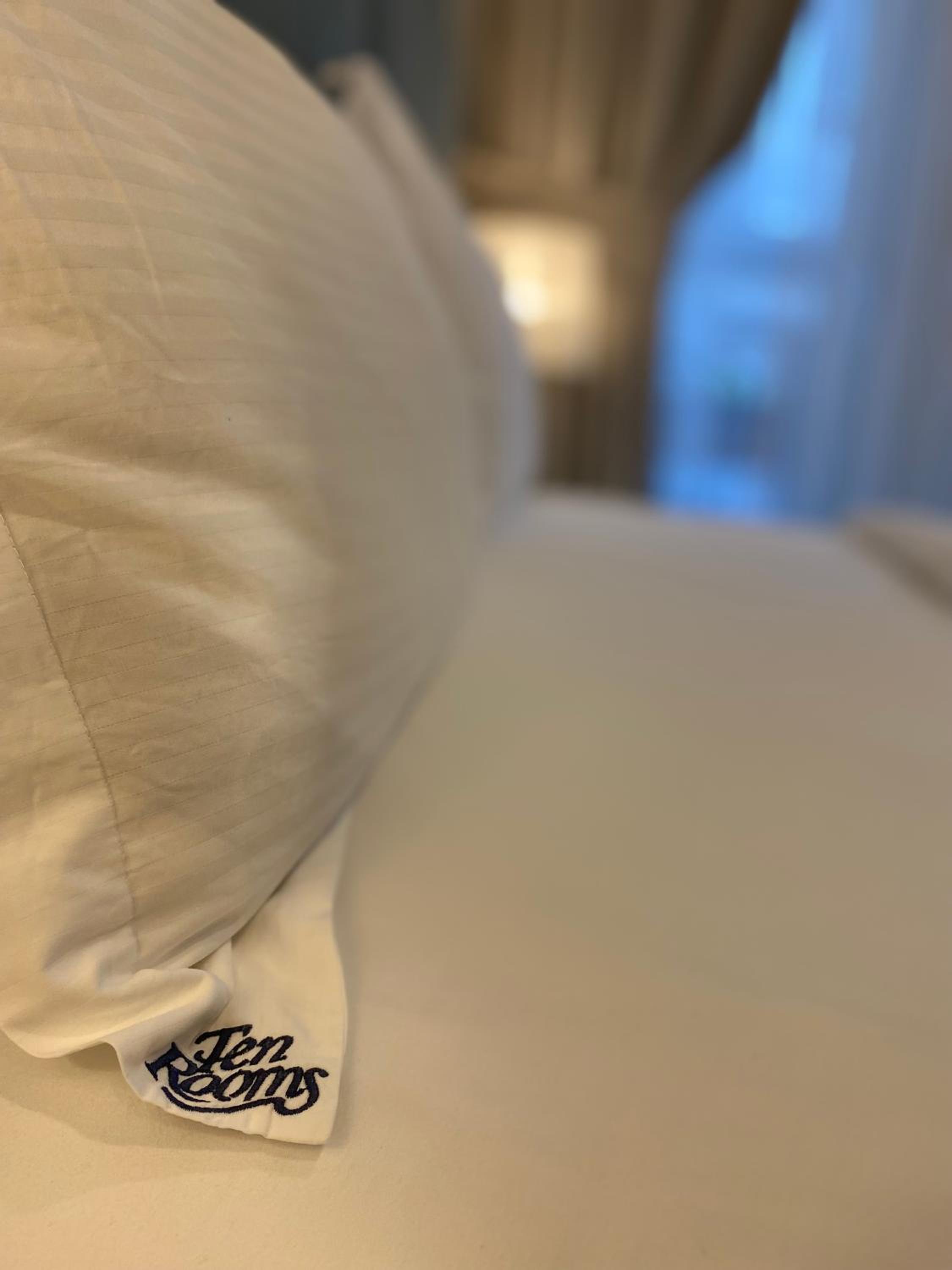 Ten Rooms İstanbul Otel - Image 14