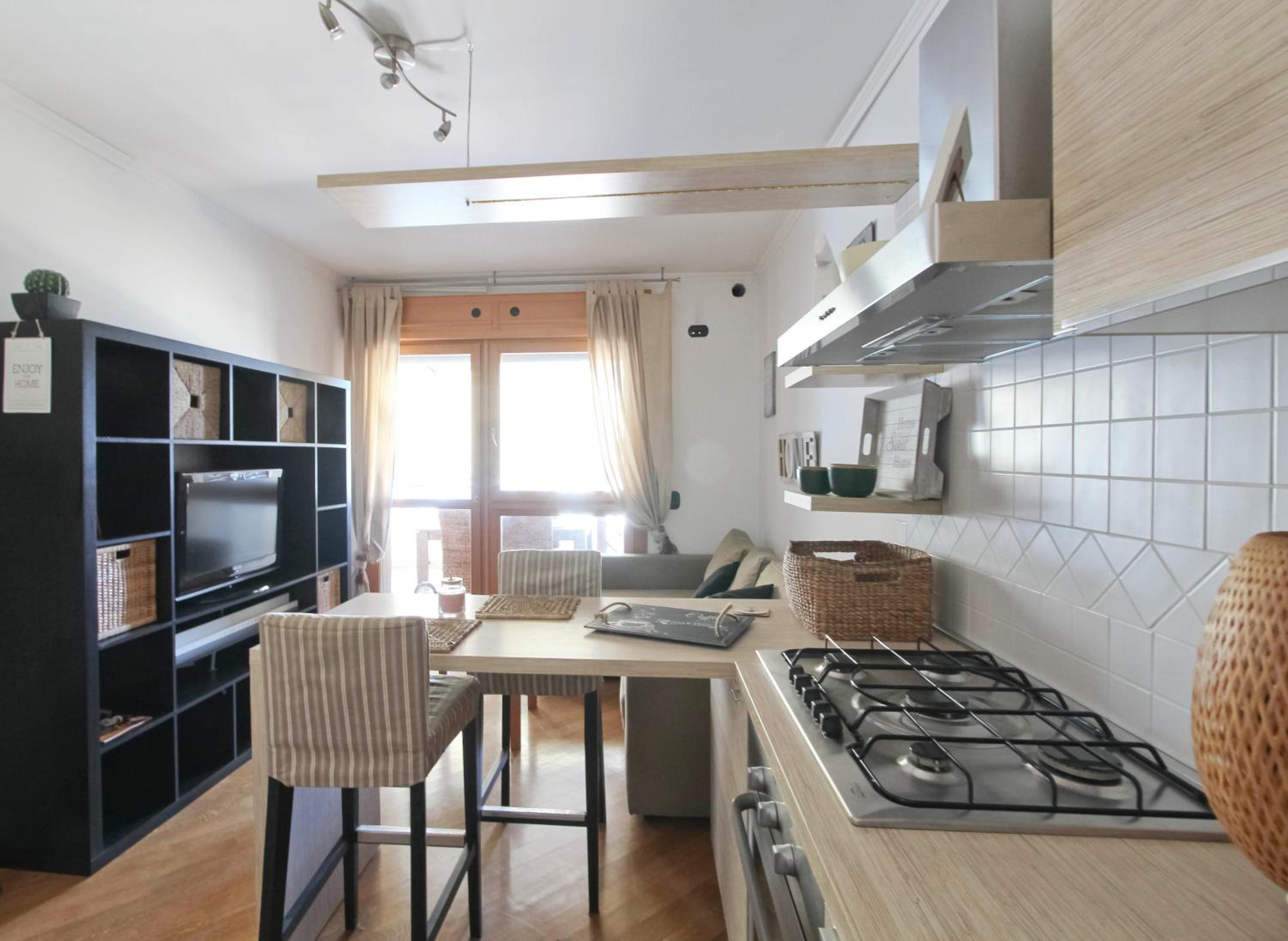 Cozy terrace apt close to Eataly and metro Piramide