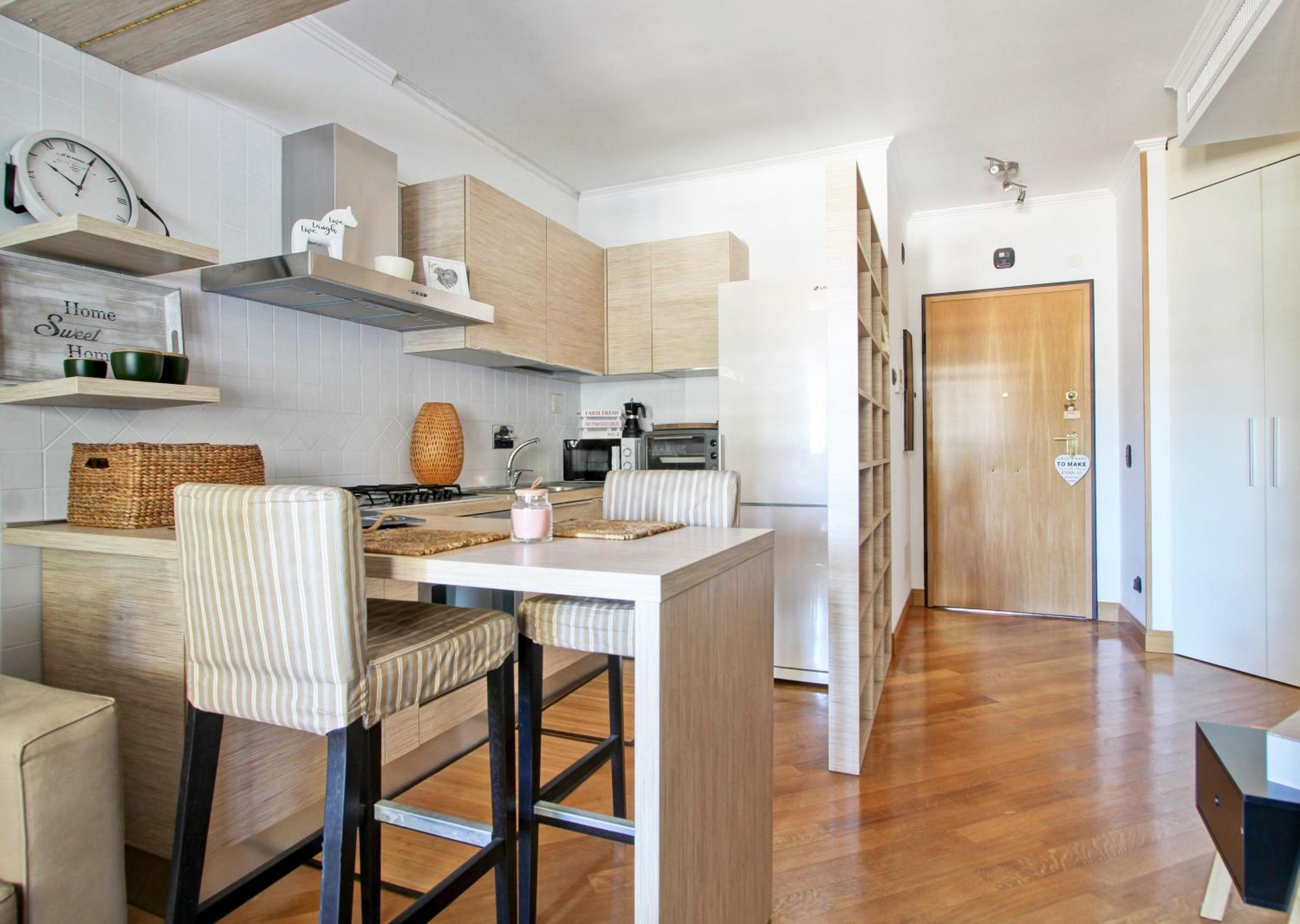 Cozy terrace apt close to Eataly and metro Piramide