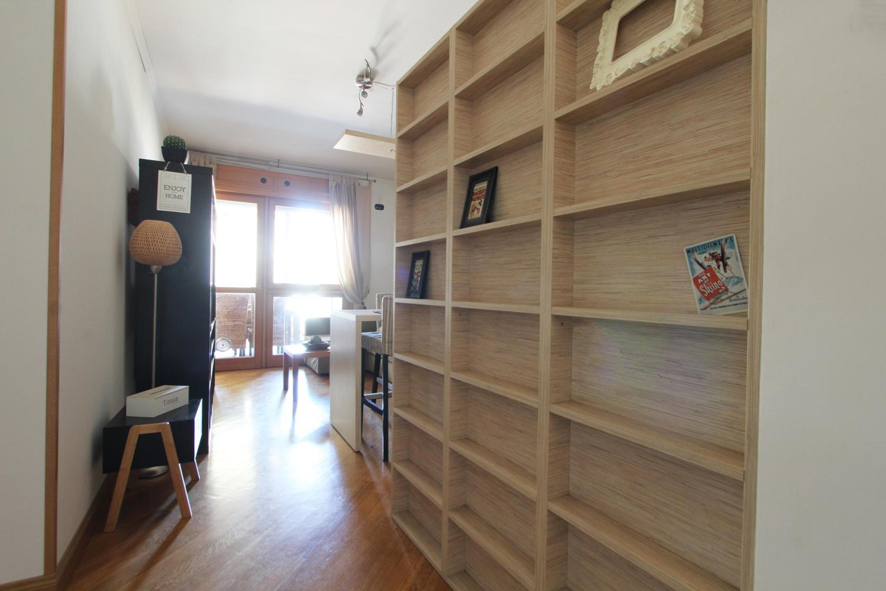 Cozy terrace apt close to Eataly and metro Piramide
