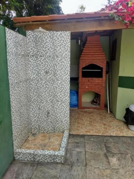 Casa completa em Peró!