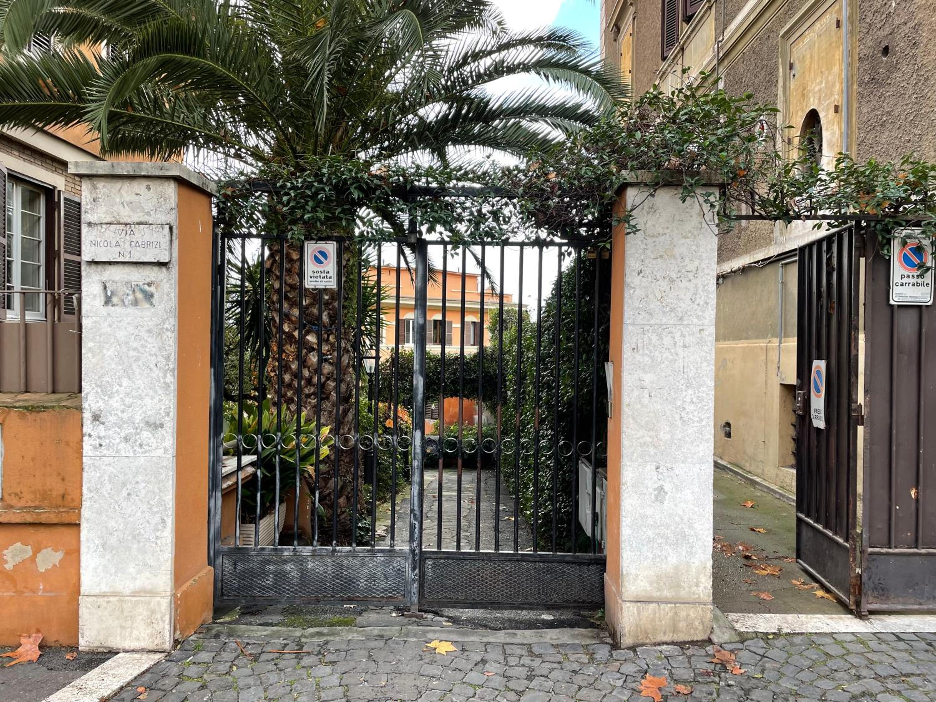 Cosy studio in the greenest corner of Trastevere