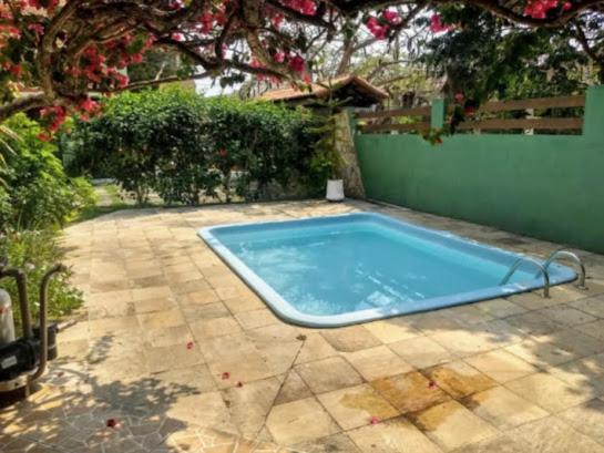Casa completa em Peró!