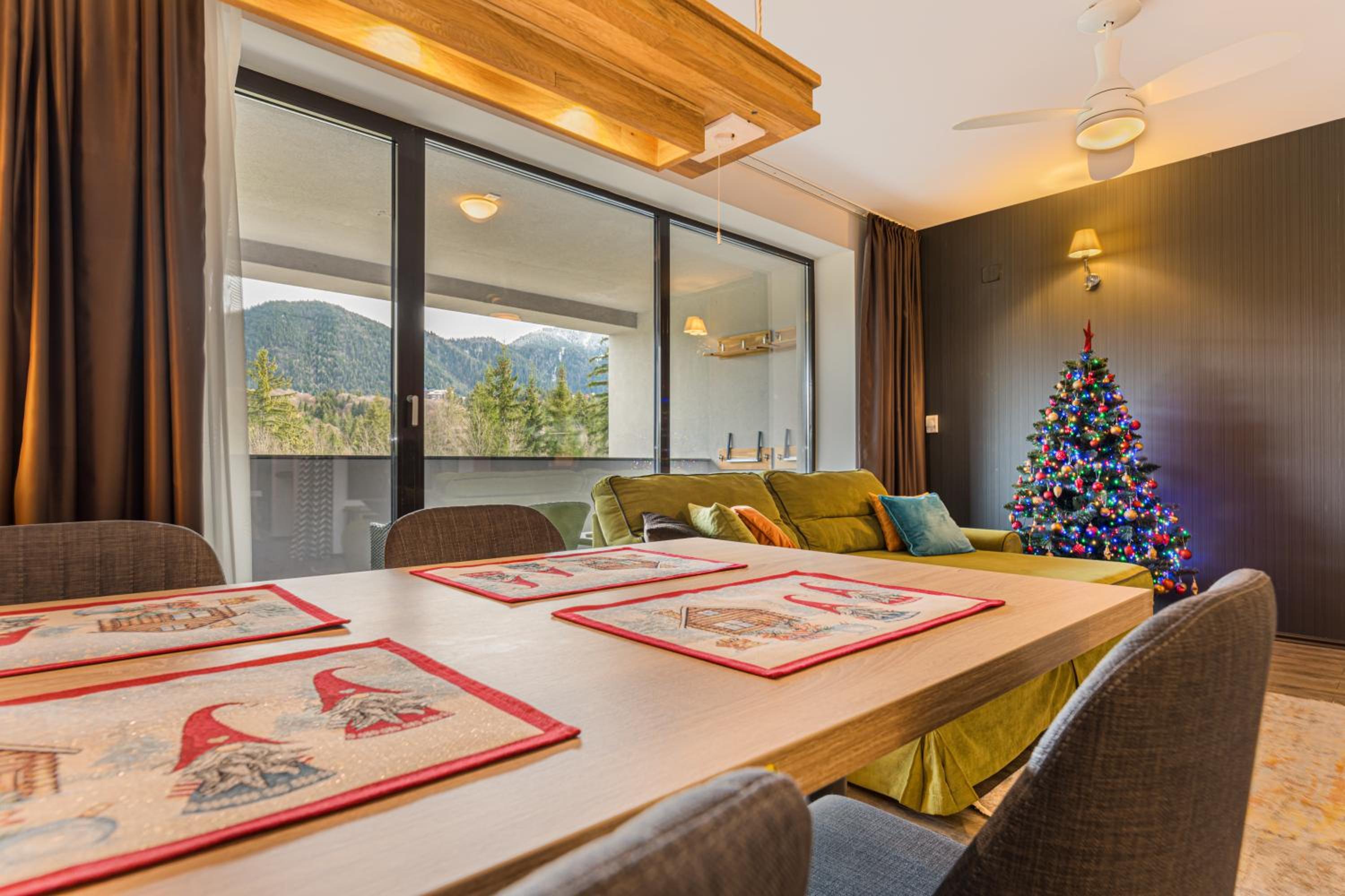 MAIO Studio Silver Mountain Poiana Brasov