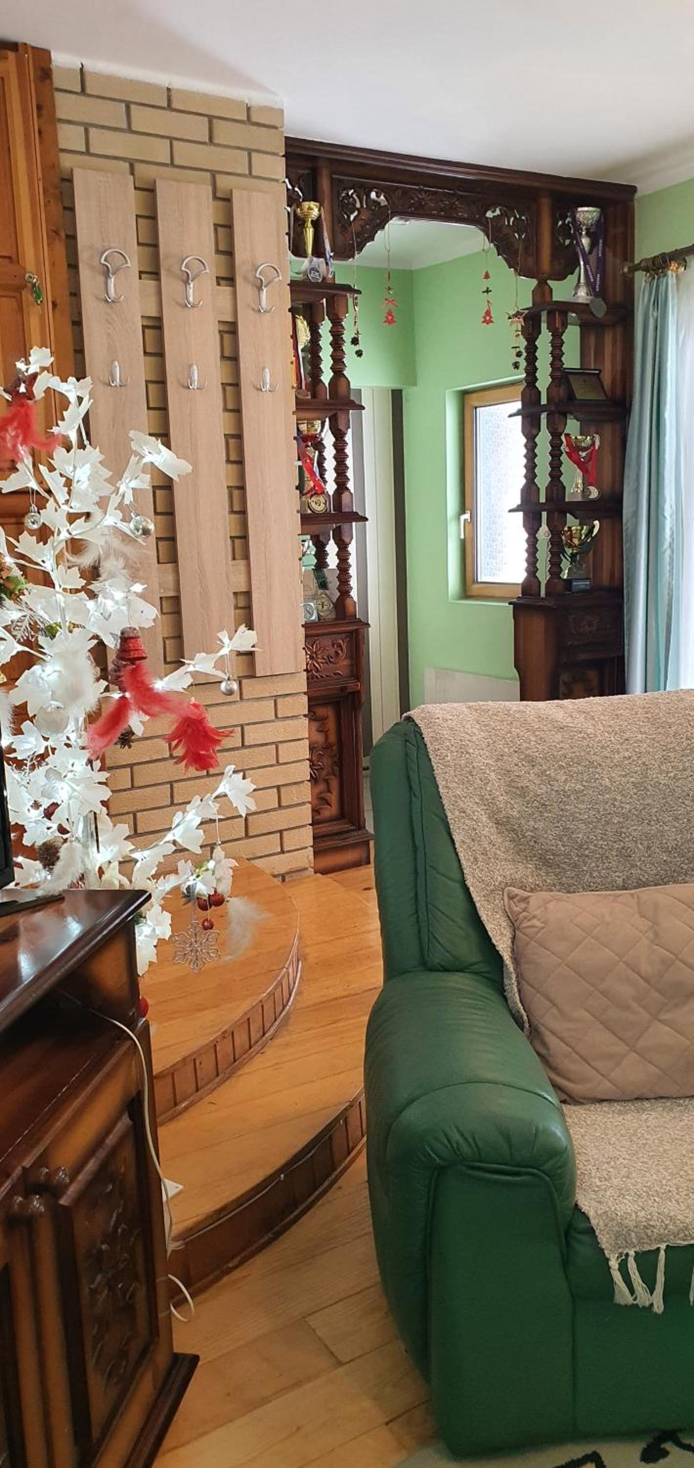 Kraljevi Konaci Olja