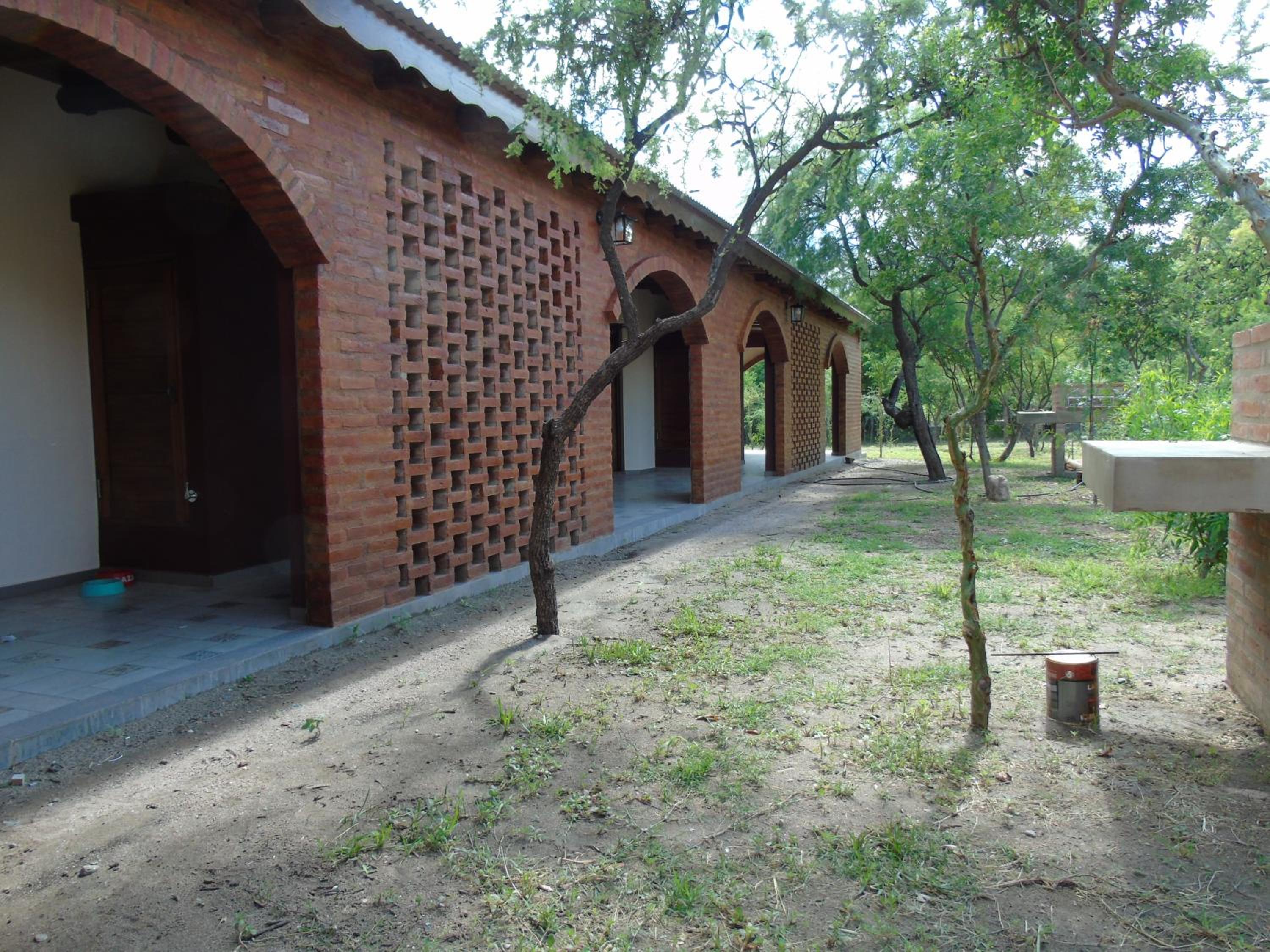 Hotel Bella Luna - Image 1