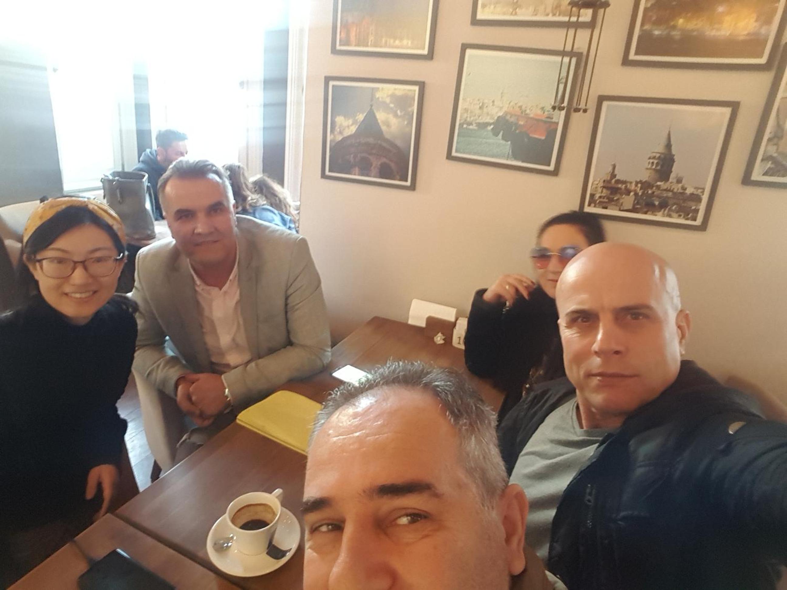Feeling at home in İstanbul Center 5 Minutes walk to The Ataköy Metro Station & Metrobus