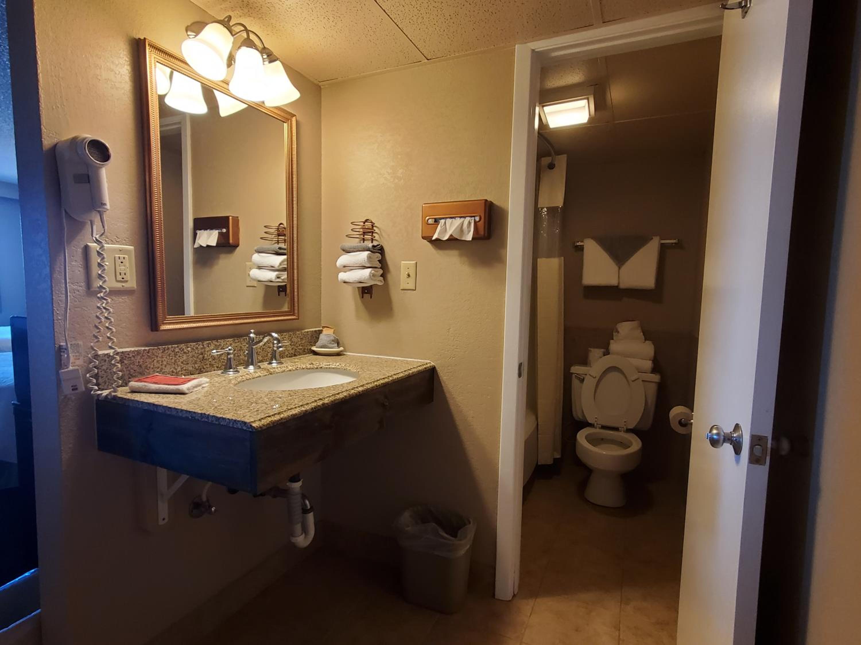 Kansas Country Inn - Property Image 50
