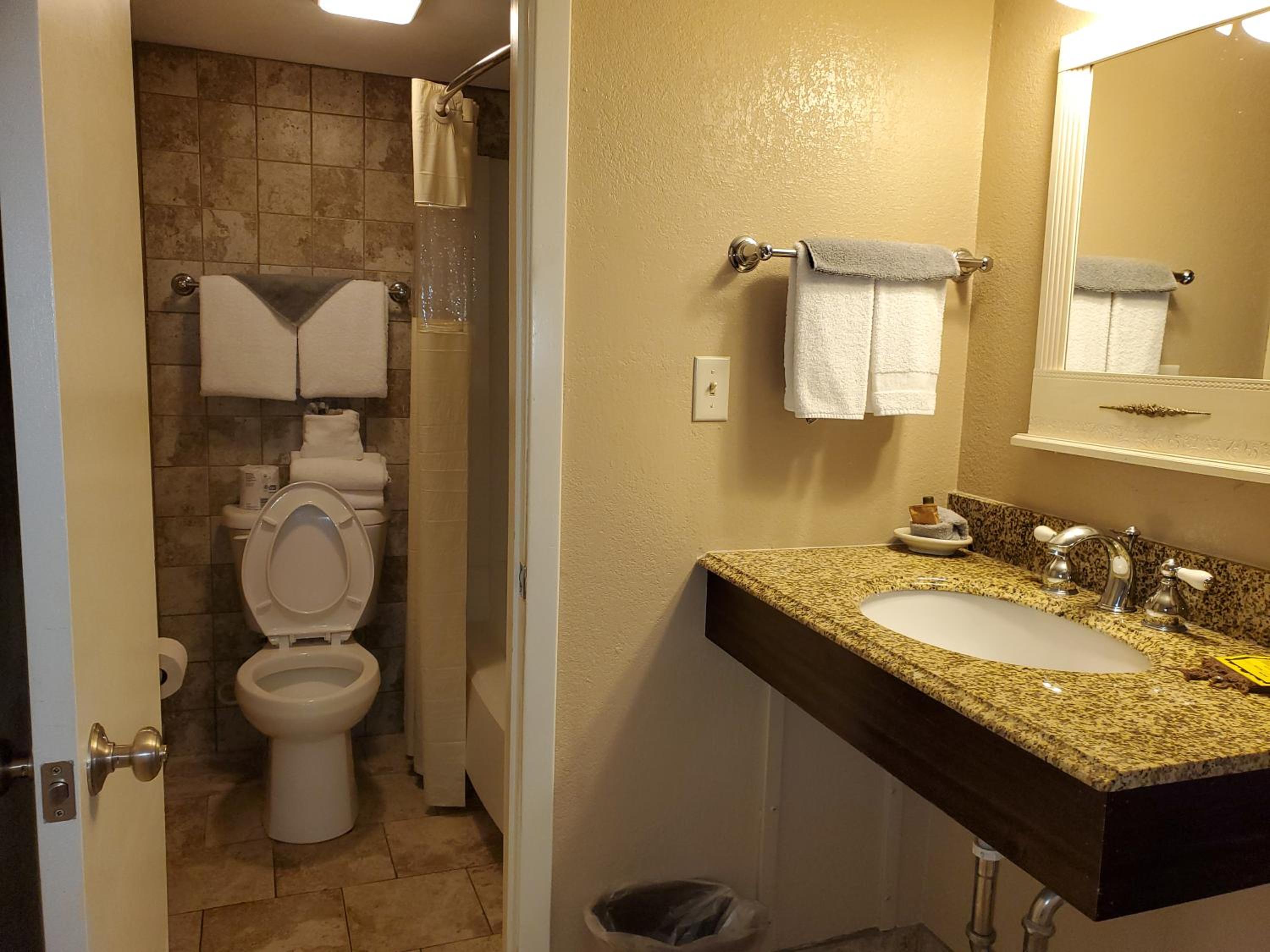 Kansas Country Inn - Property Image 47