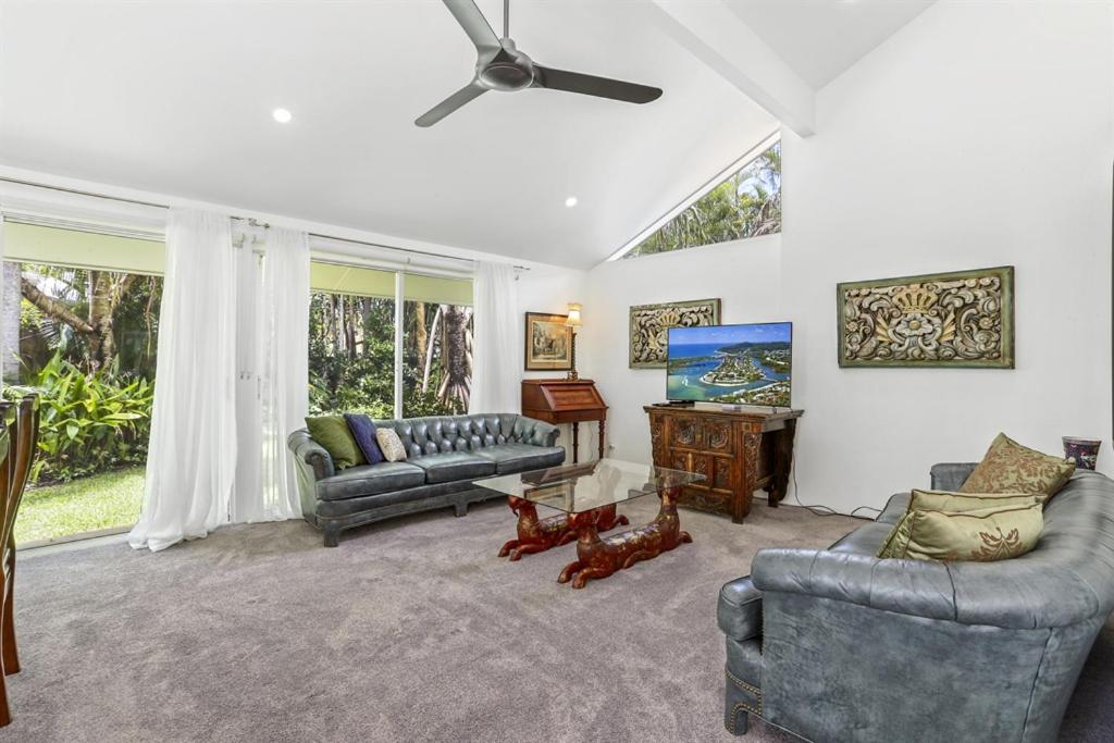 Secluded oasis on the water, Noosa Heads