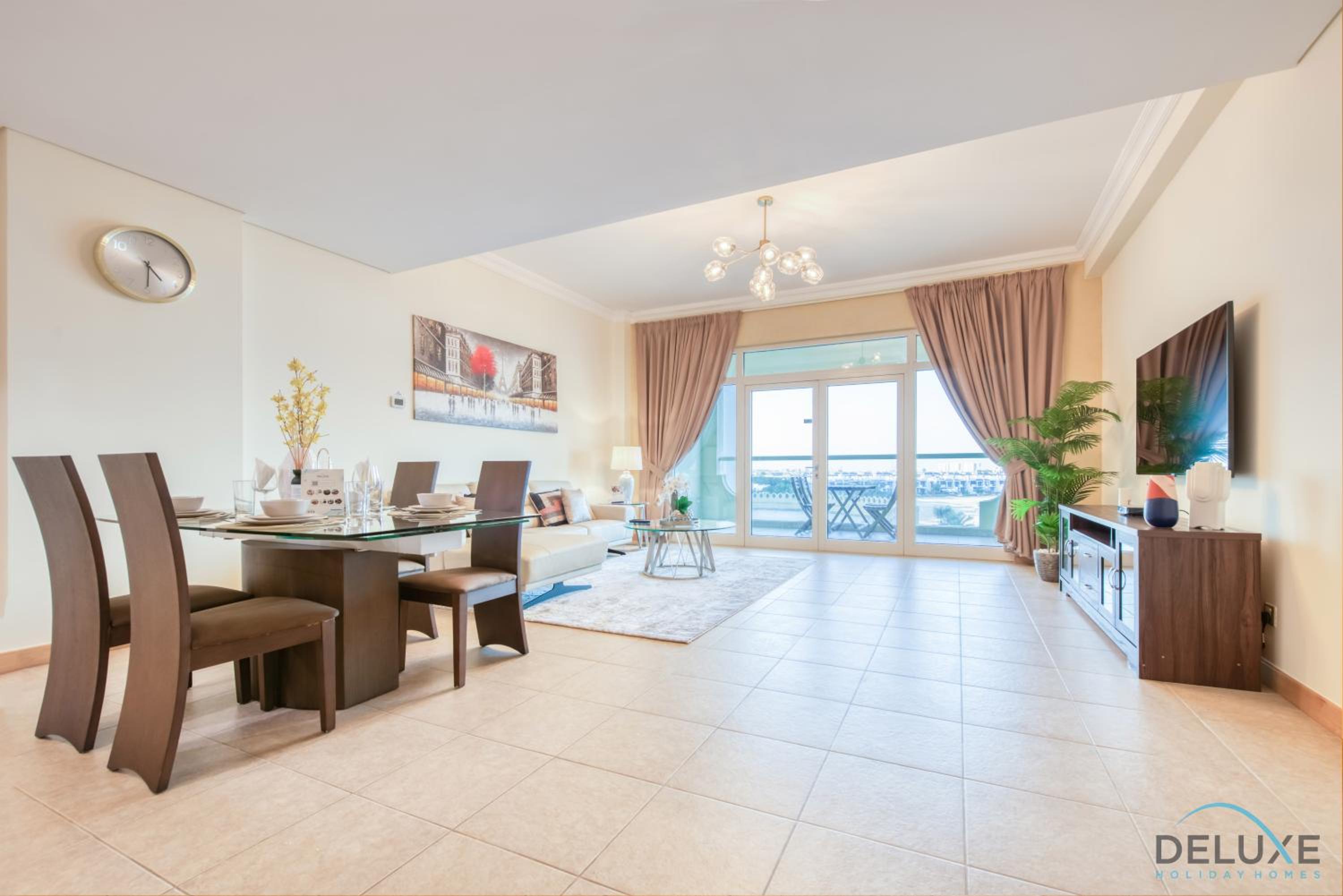 Distinctive 1 BR at Shoreline 5 Palm Jumeirah by Deluxe Holiday Homes