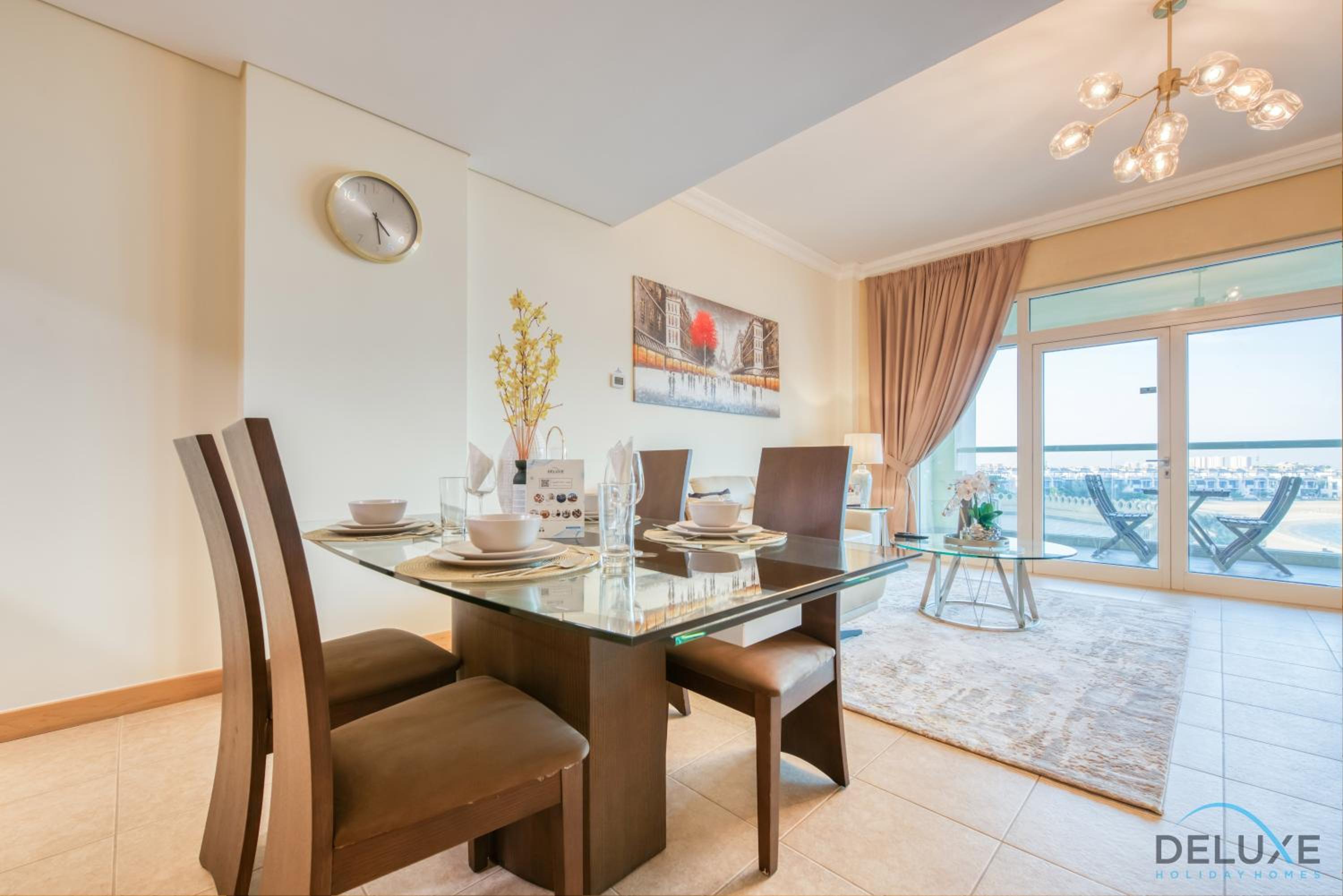 Distinctive 1 BR at Shoreline 5 Palm Jumeirah by Deluxe Holiday Homes