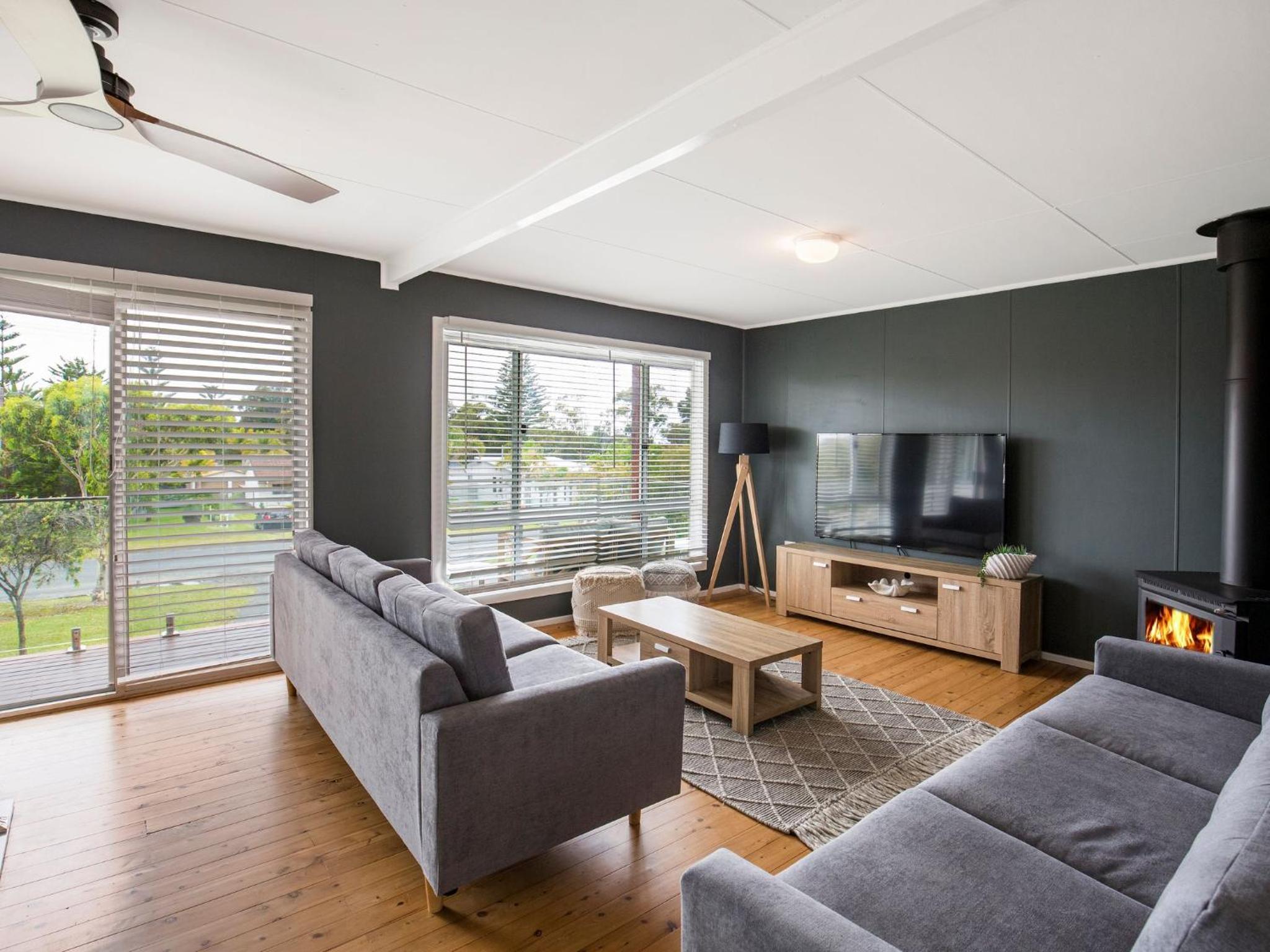 Sunfish Pet Friendly 4 Mins Walk to Beach