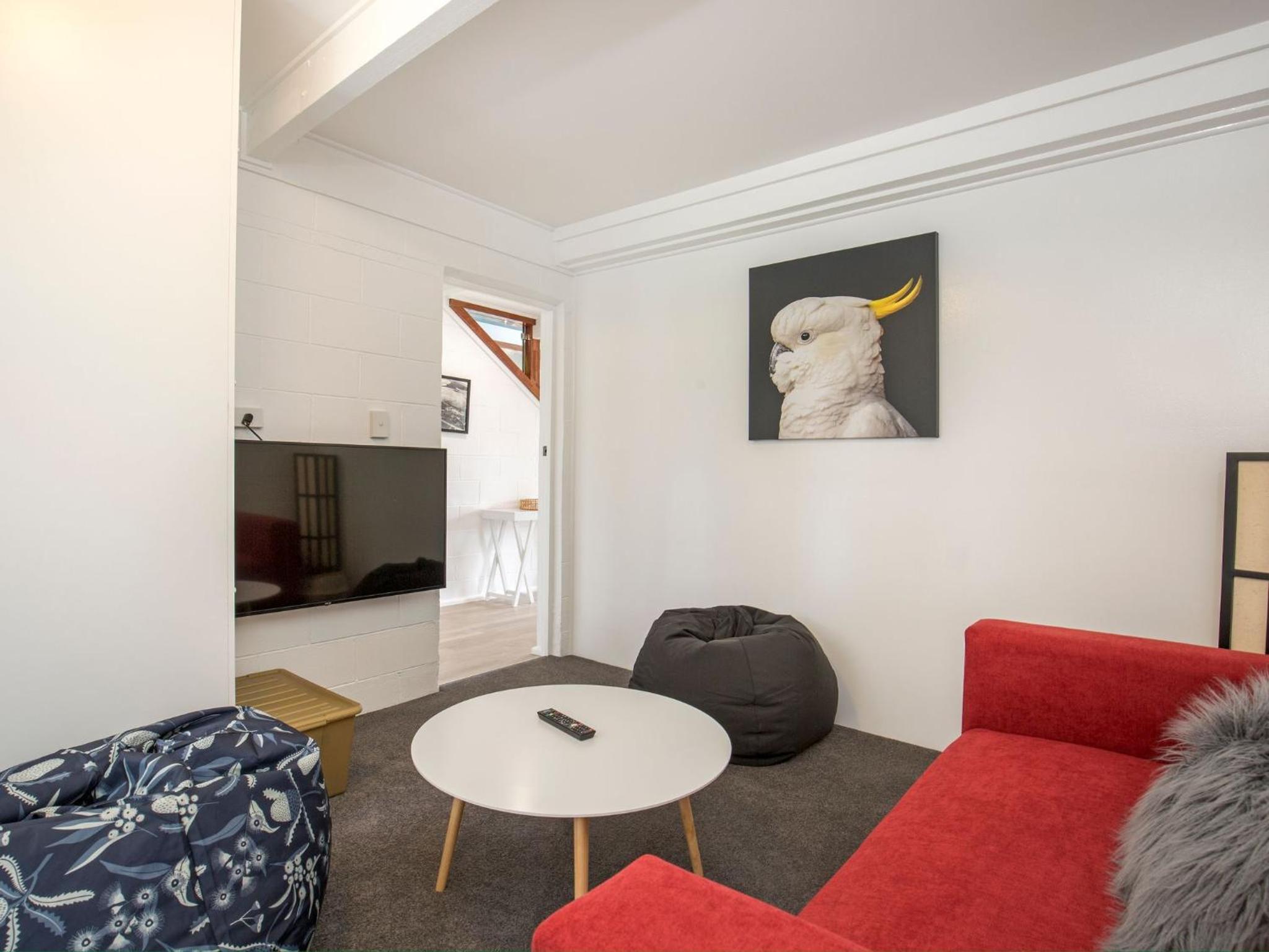 Sunfish Pet Friendly 4 Mins Walk to Beach