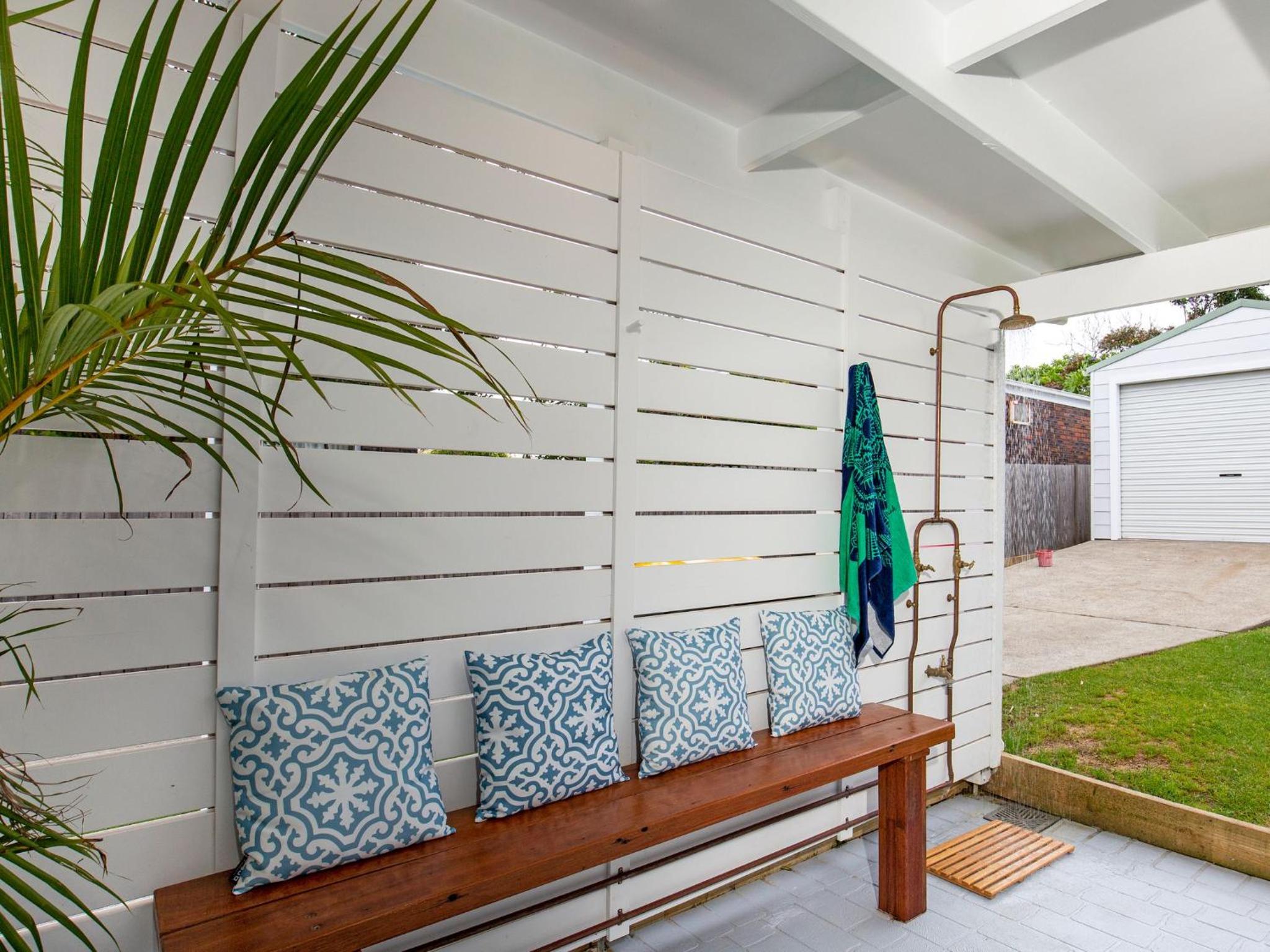 Sunfish Pet Friendly 4 Mins Walk to Beach
