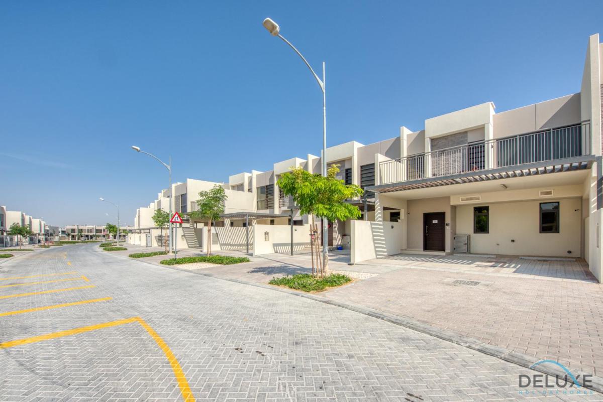 Captivating 3BR Townhouse at DAMAC Hills 2 Dubailand By Deluxe Holiday Homes
