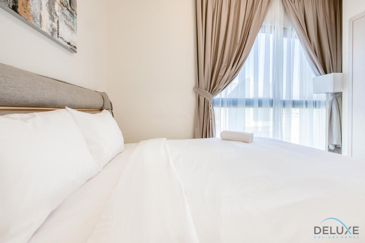 Captivating 3BR Townhouse at DAMAC Hills 2 Dubailand By Deluxe Holiday Homes
