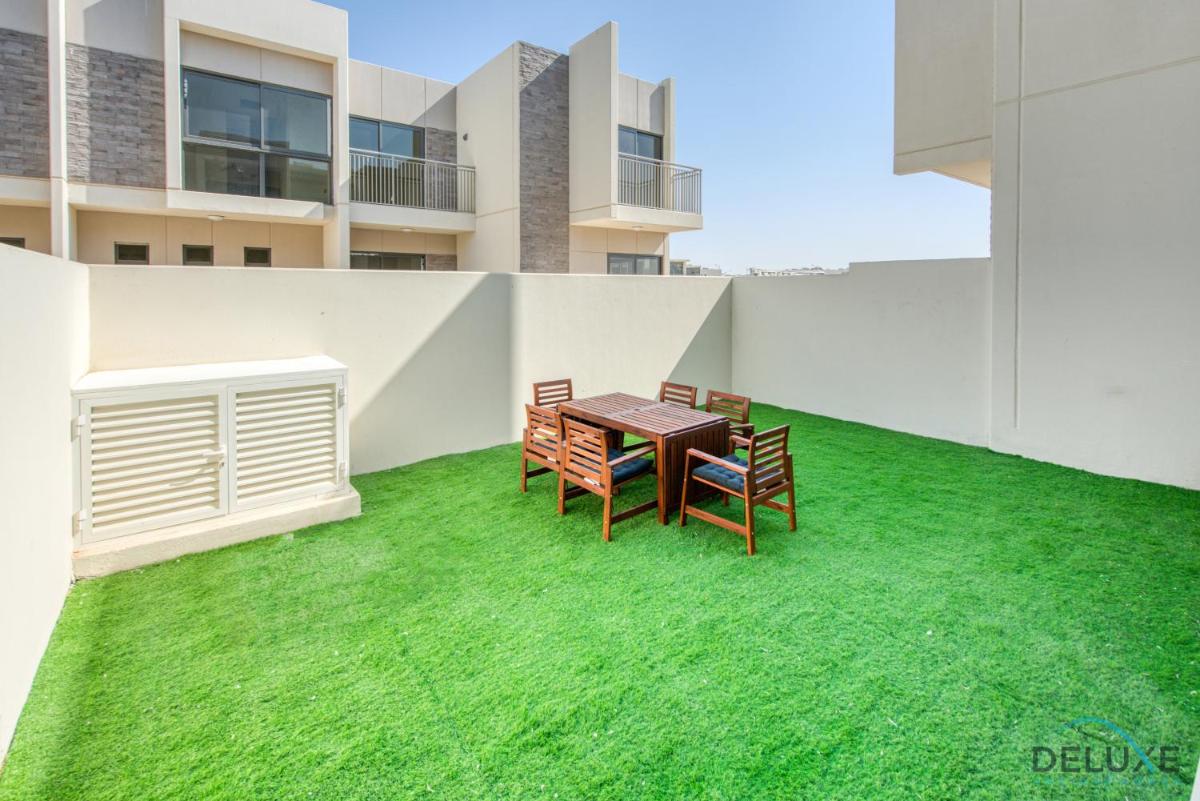 Captivating 3BR Townhouse at DAMAC Hills 2 Dubailand By Deluxe Holiday Homes
