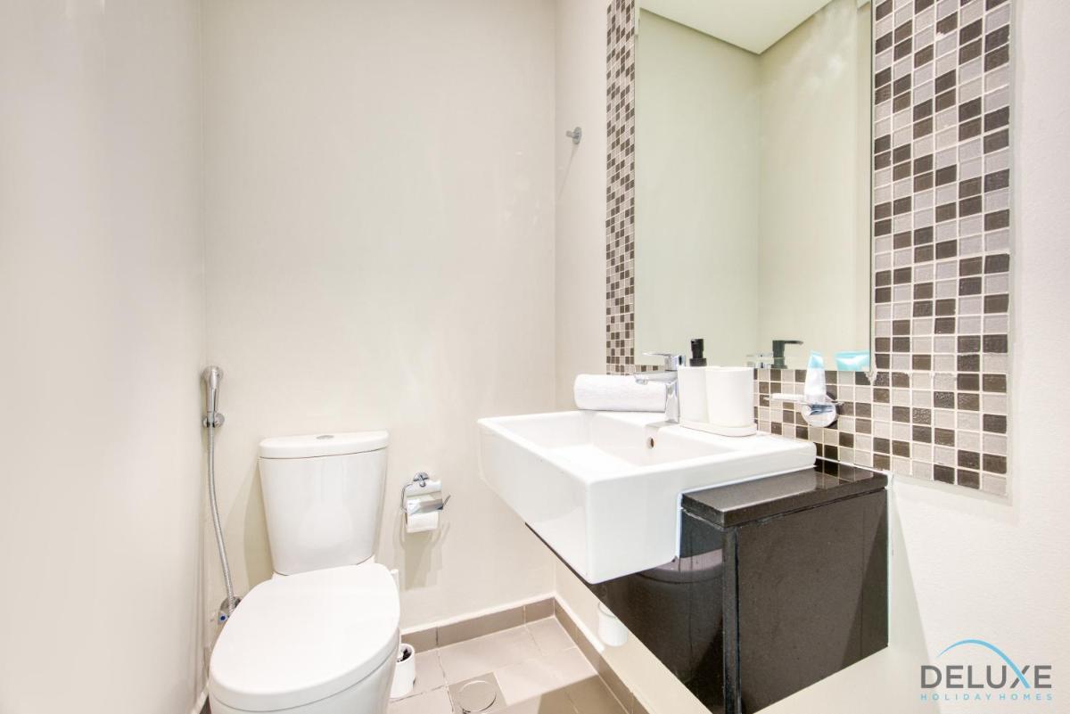 Captivating 3BR Townhouse at DAMAC Hills 2 Dubailand By Deluxe Holiday Homes