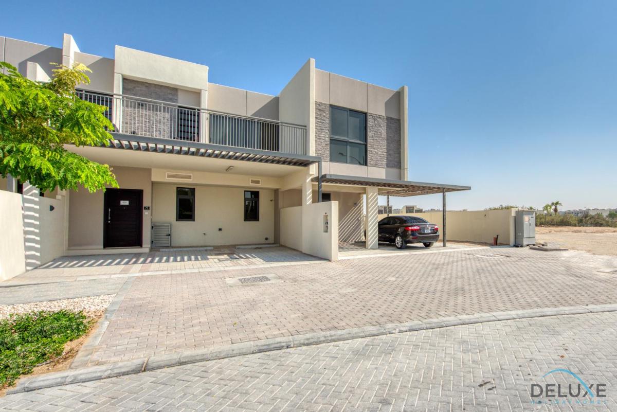 Captivating 3BR Townhouse at DAMAC Hills 2 Dubailand By Deluxe Holiday Homes