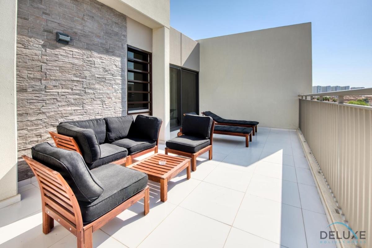 Captivating 3BR Townhouse at DAMAC Hills 2 Dubailand By Deluxe Holiday Homes