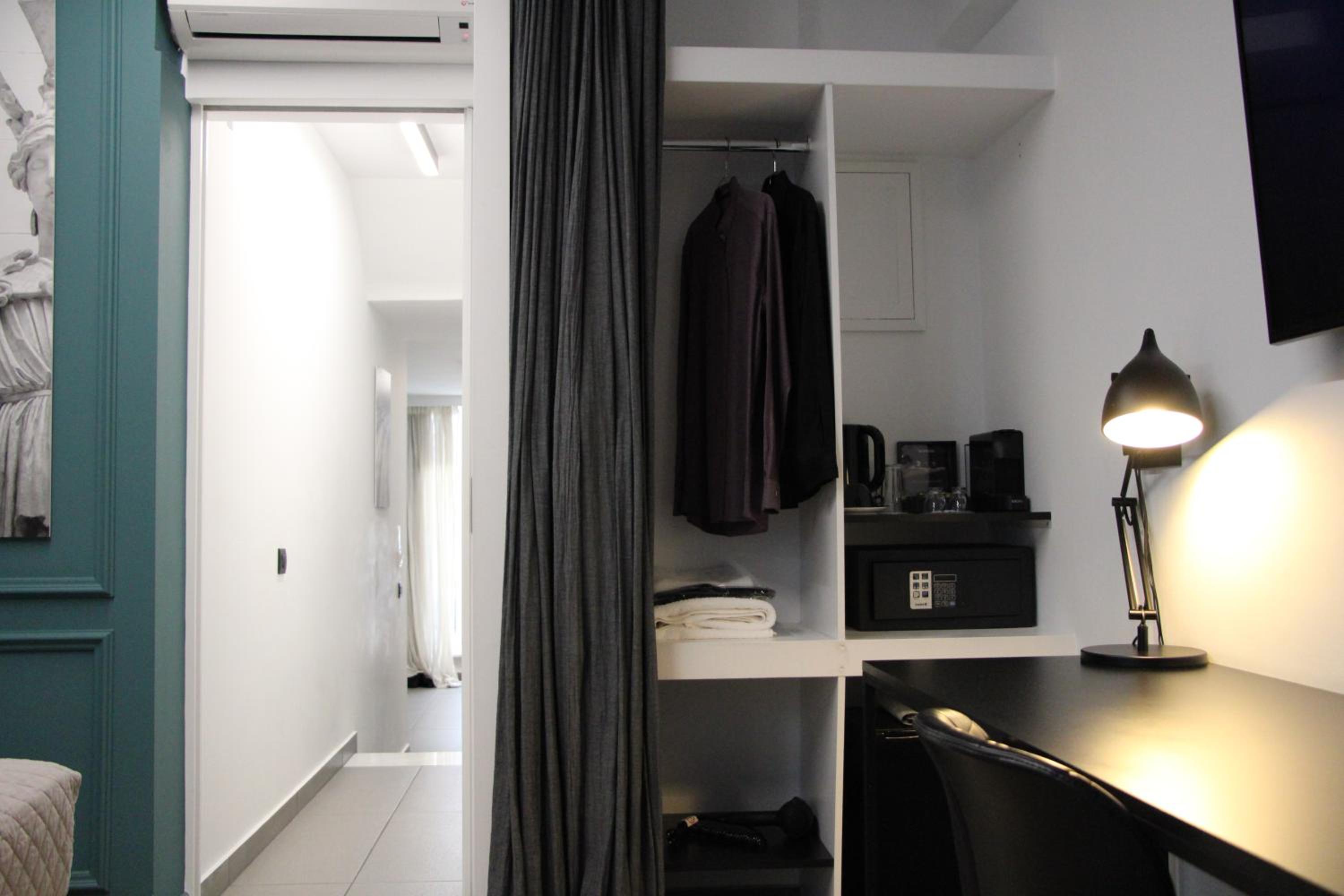 Athens Flair Suites