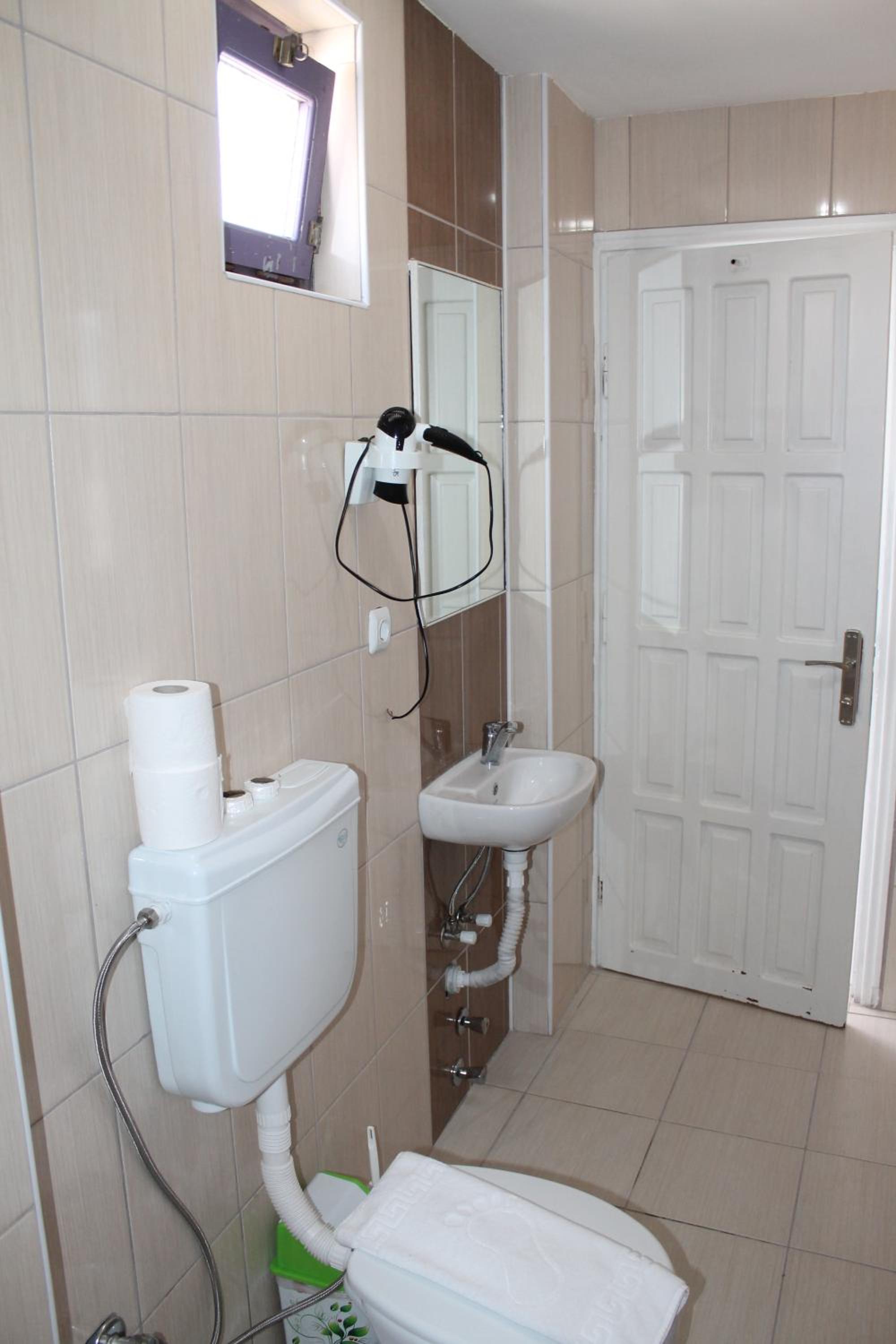 Rosella Hotel - Image 44