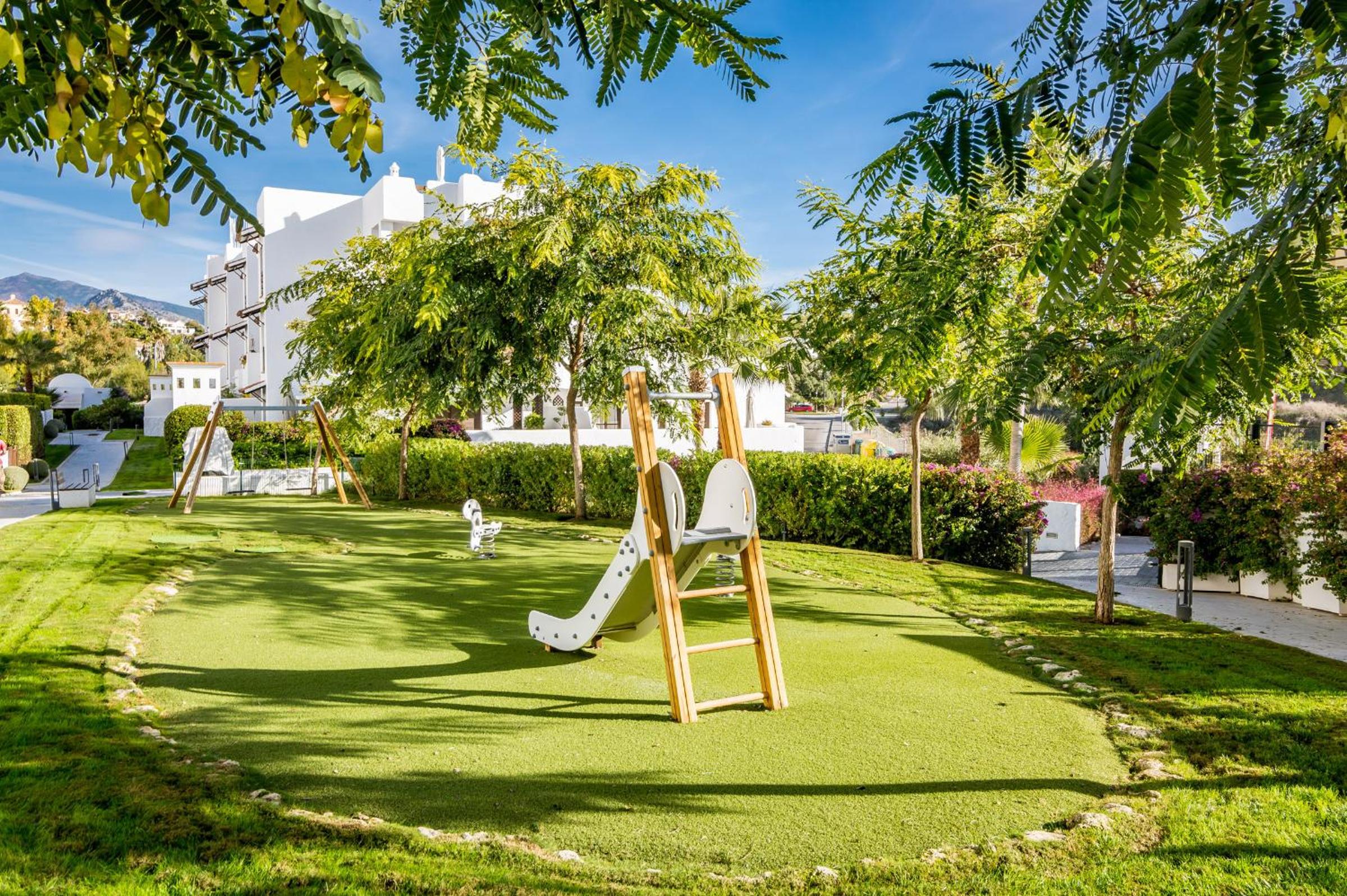 GH-Modern 2 bed apartment with Pool in Estepona photo 2