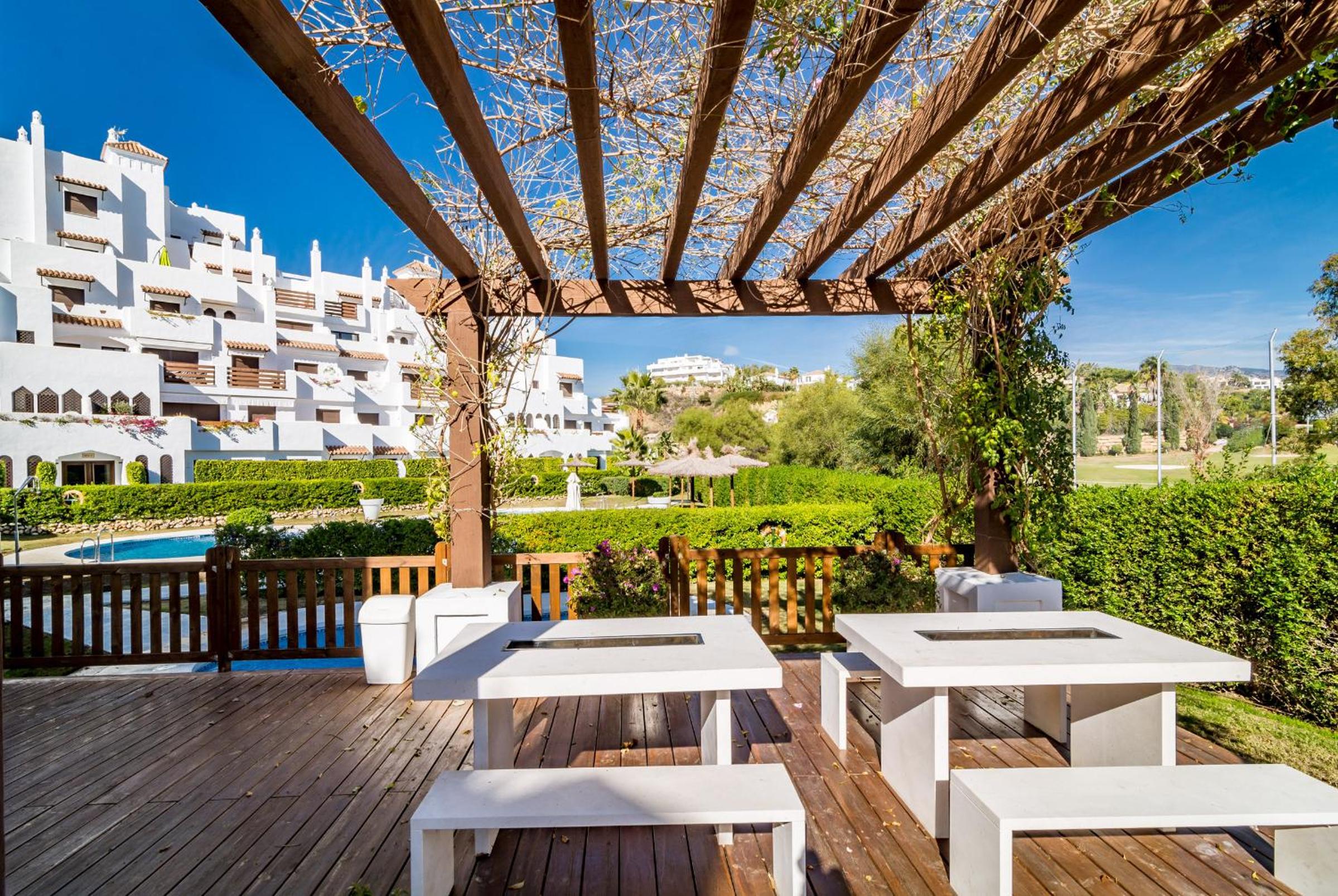 GH-Modern 2 bed apartment with Pool in Estepona photo 5
