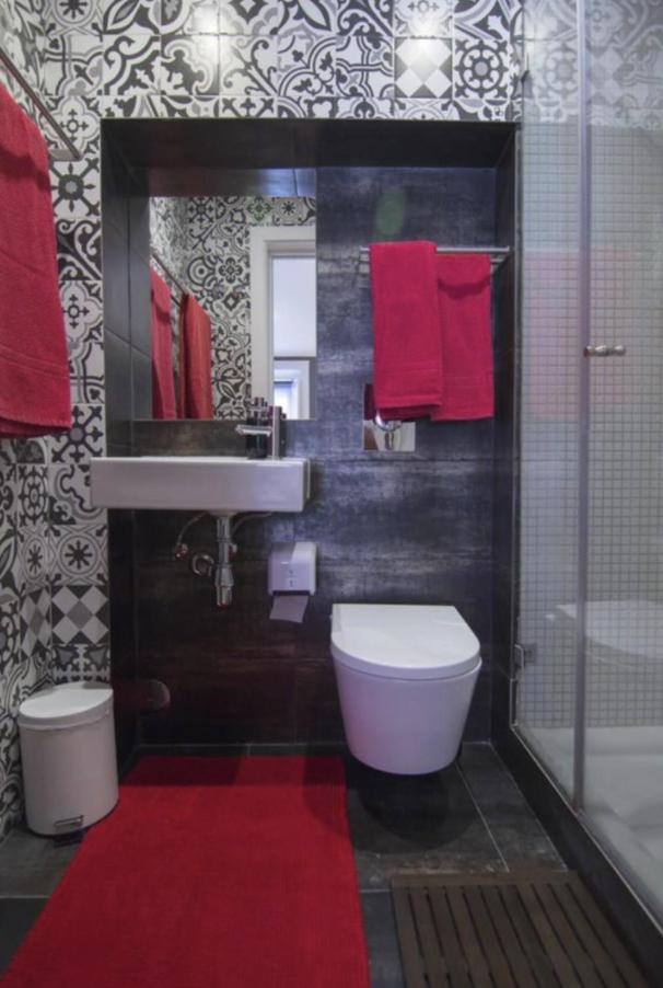 Chiado/Bairro Alto 2 bedroom apartment view 2