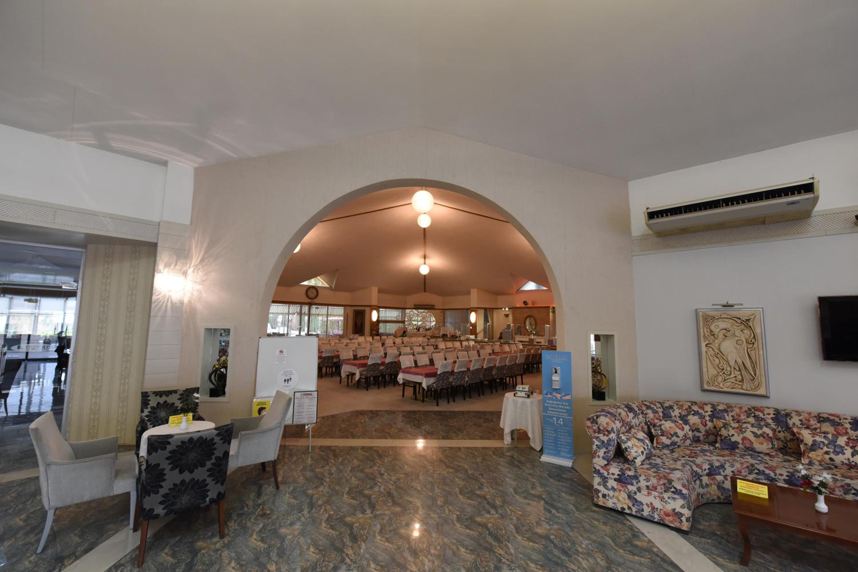 Tripolis Hotel 42
