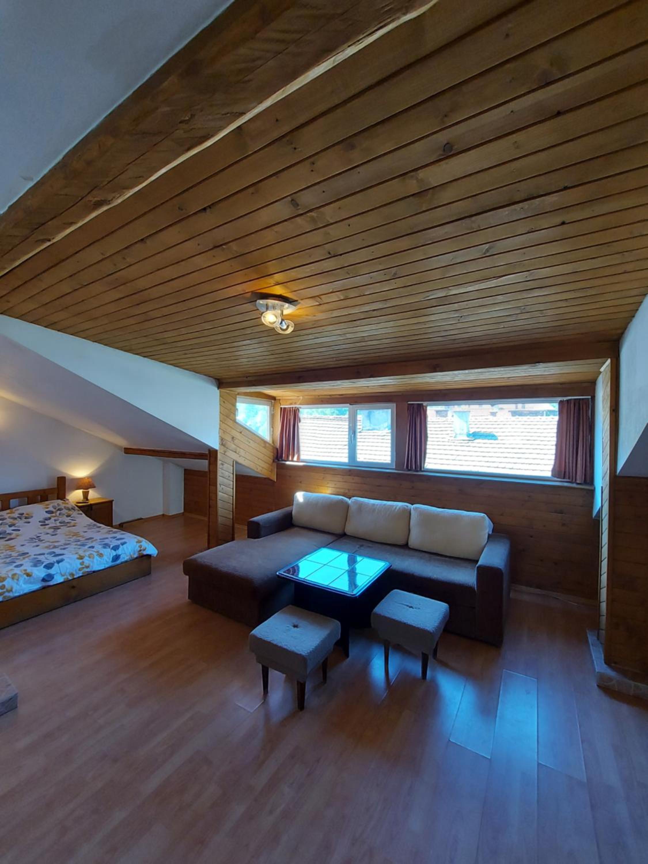 Vasi Apartments