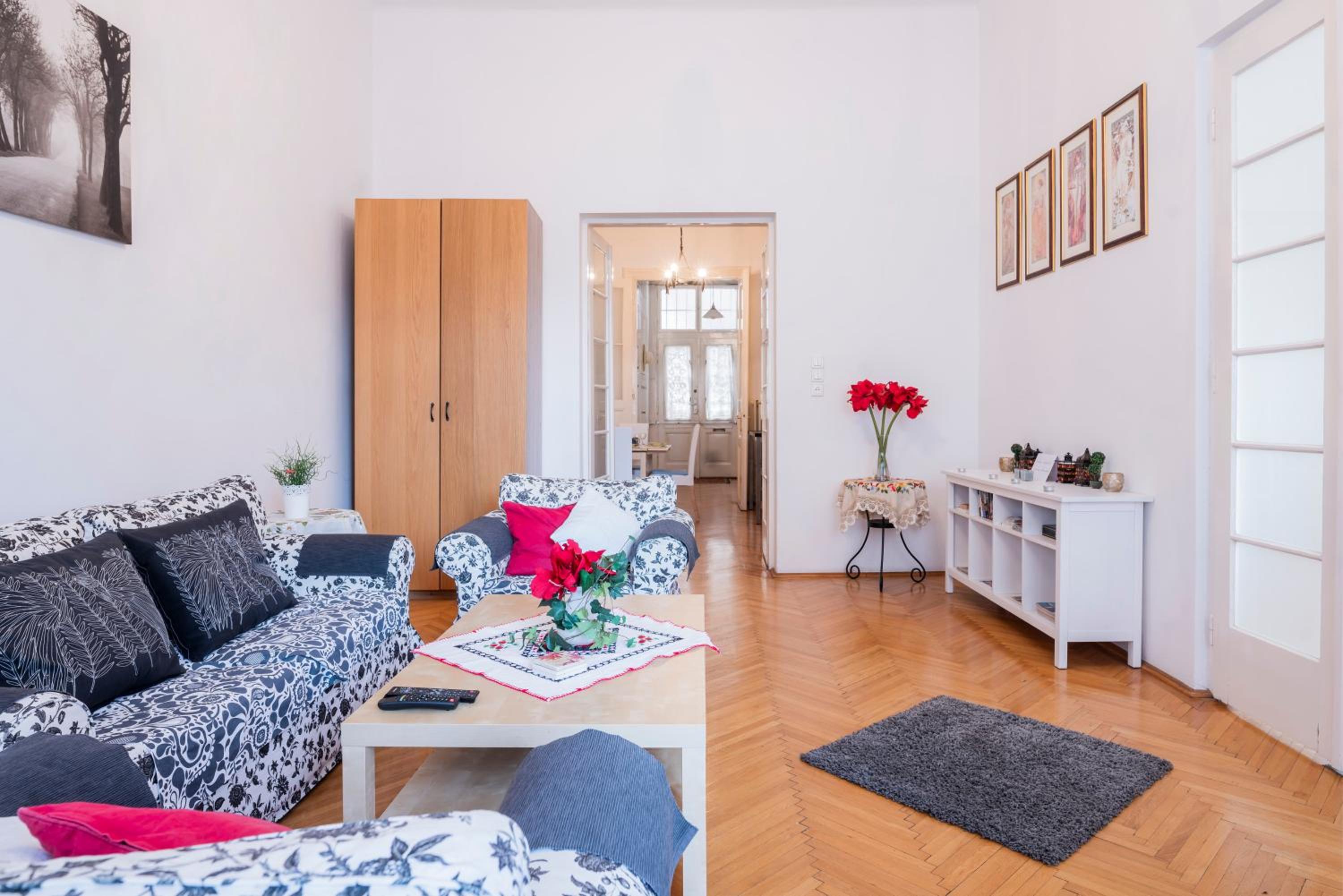 Central Budapest Apartment VÁCI UTCA view 4