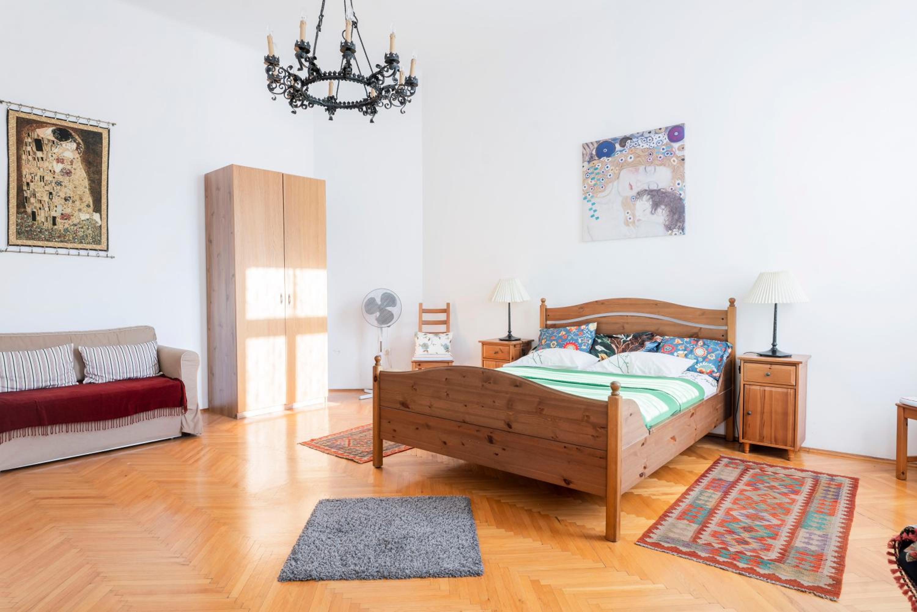 Central Budapest Apartment VÁCI UTCA view 2