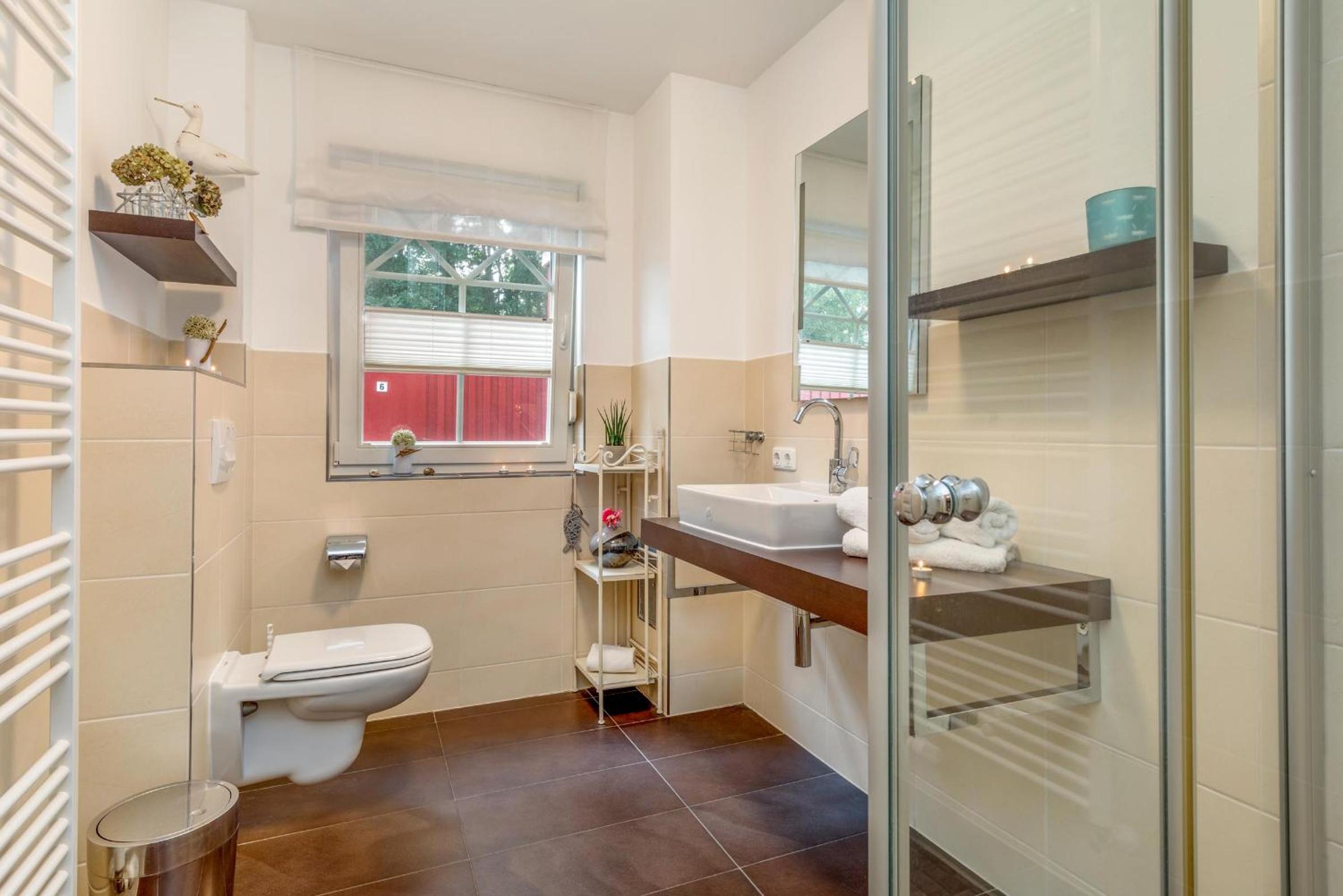 Arielle Nr. 1 en Zingst — bathroom