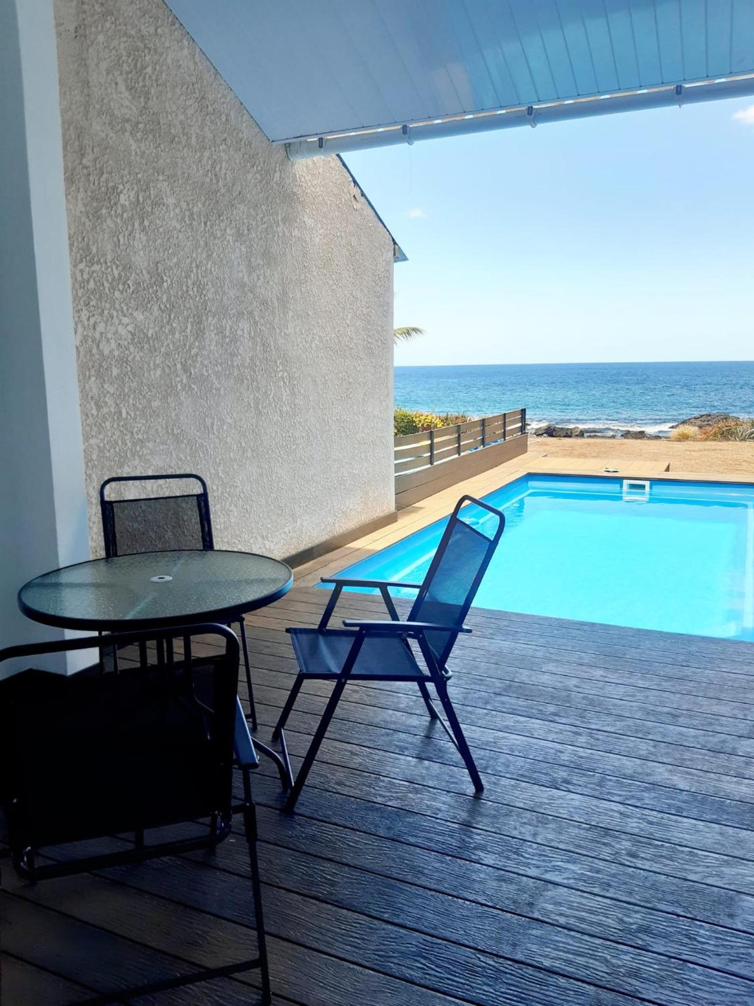 La Falaise Sea Front Villa view 3
