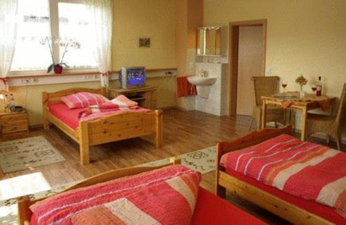 Econo Motel Goelzer